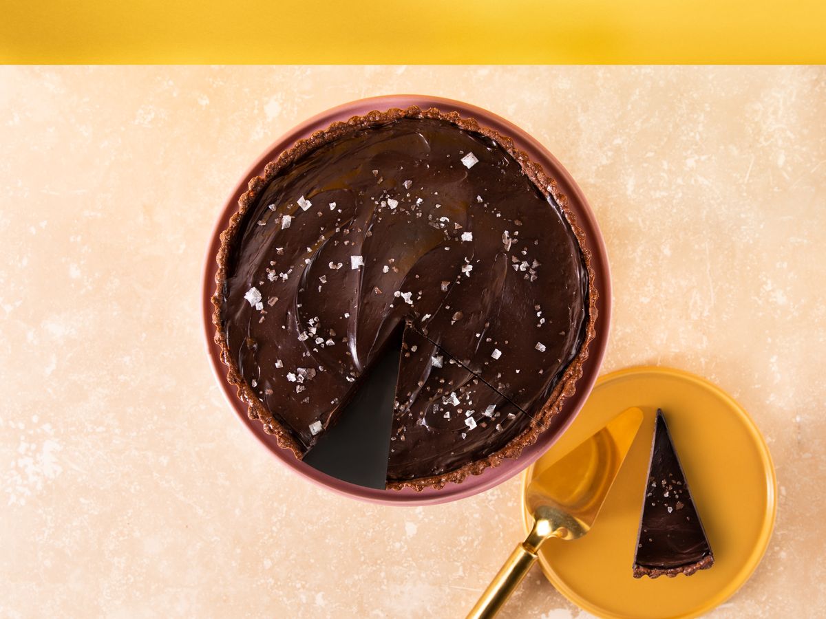 No-bake dark chocolate tart | Recipe | Kitchen Stories