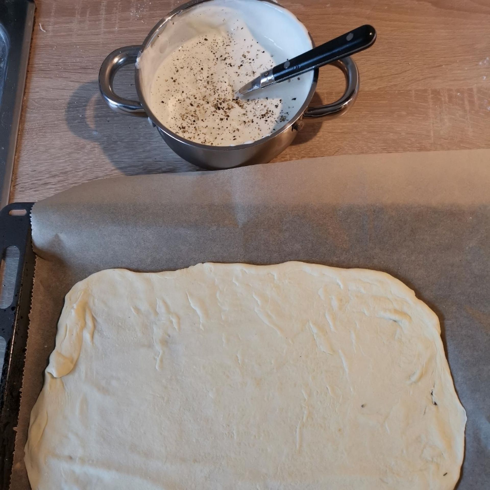 Herzhafter Flammenkuchen mit Birne und Ziegenkäse | Rezept | Kitchen ...