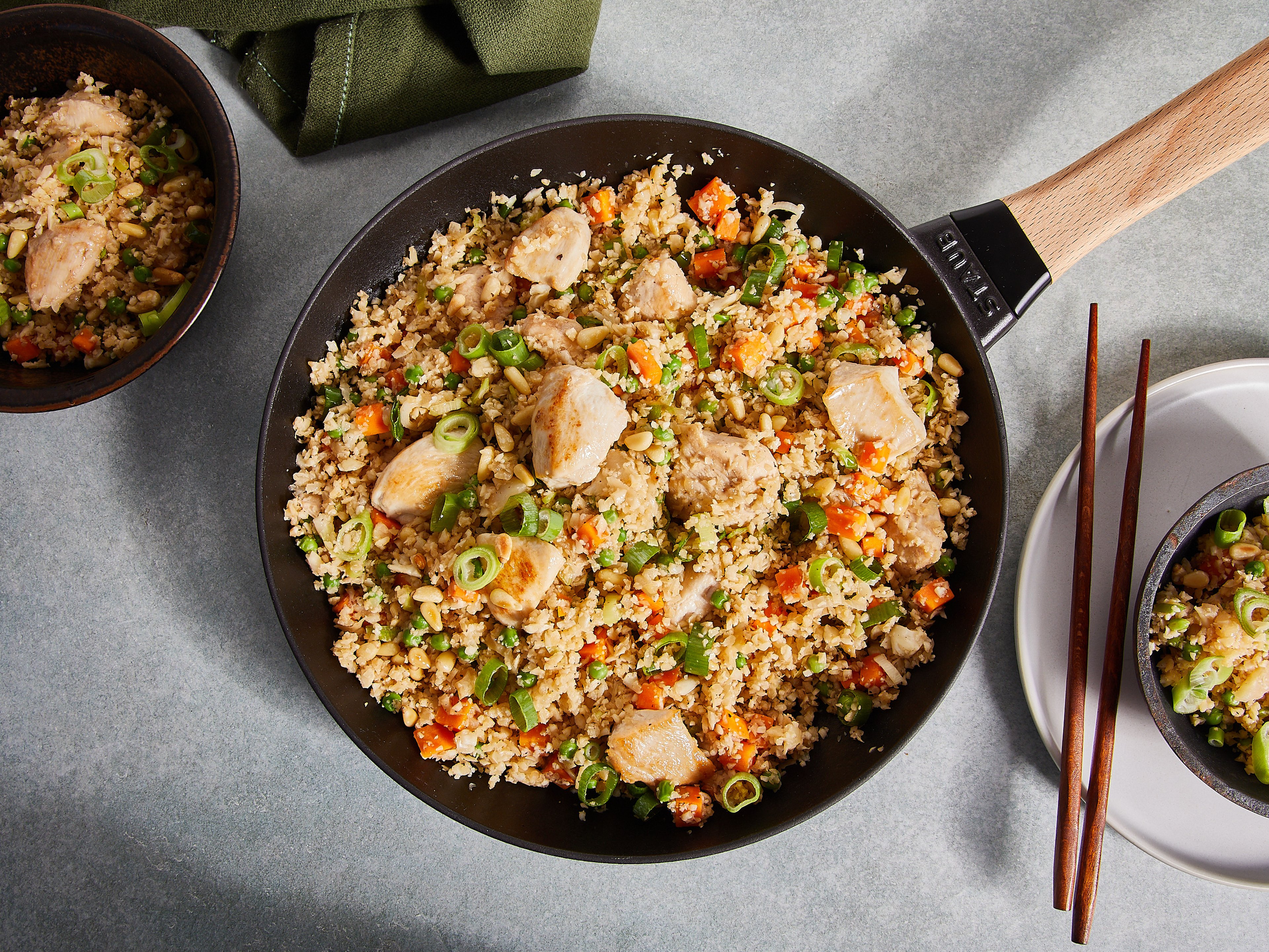 Fried cauliflower rice with chicken