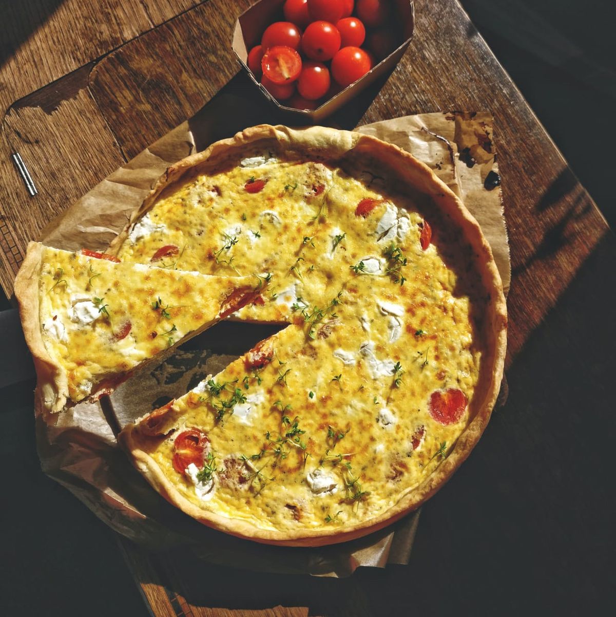 Quiche mit Tomaten und Ziegenfrischkäse | Rezept | Kitchen Stories
