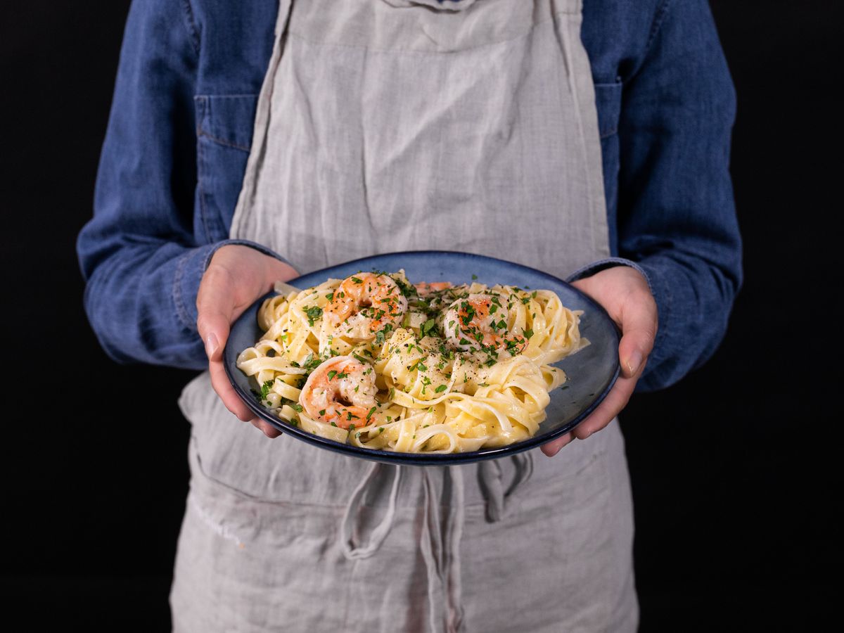 5-ingredient easy shrimp alfredo | Recipe | Kitchen Stories