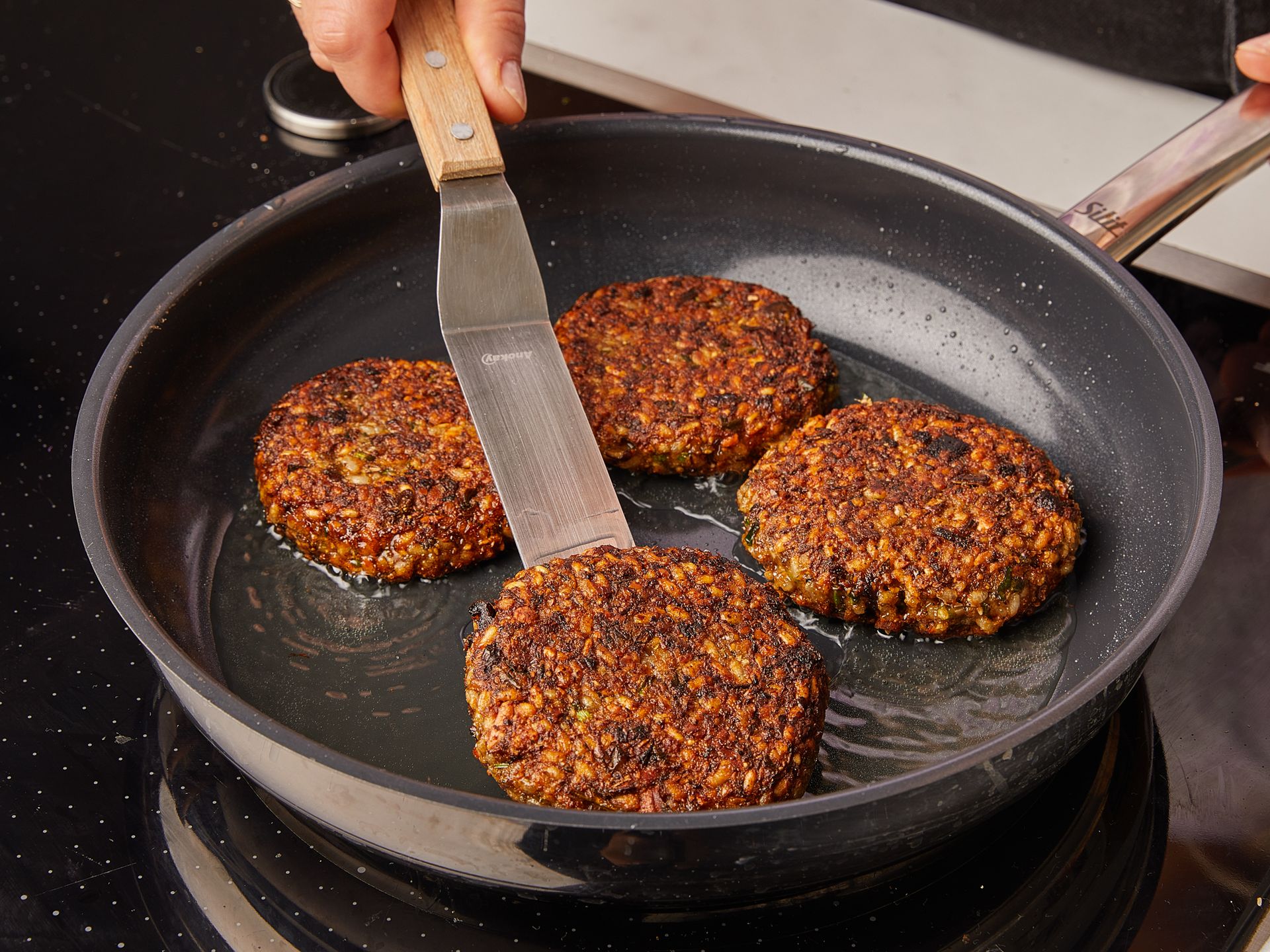 The best vegan burger | Recipe | Kitchen Stories