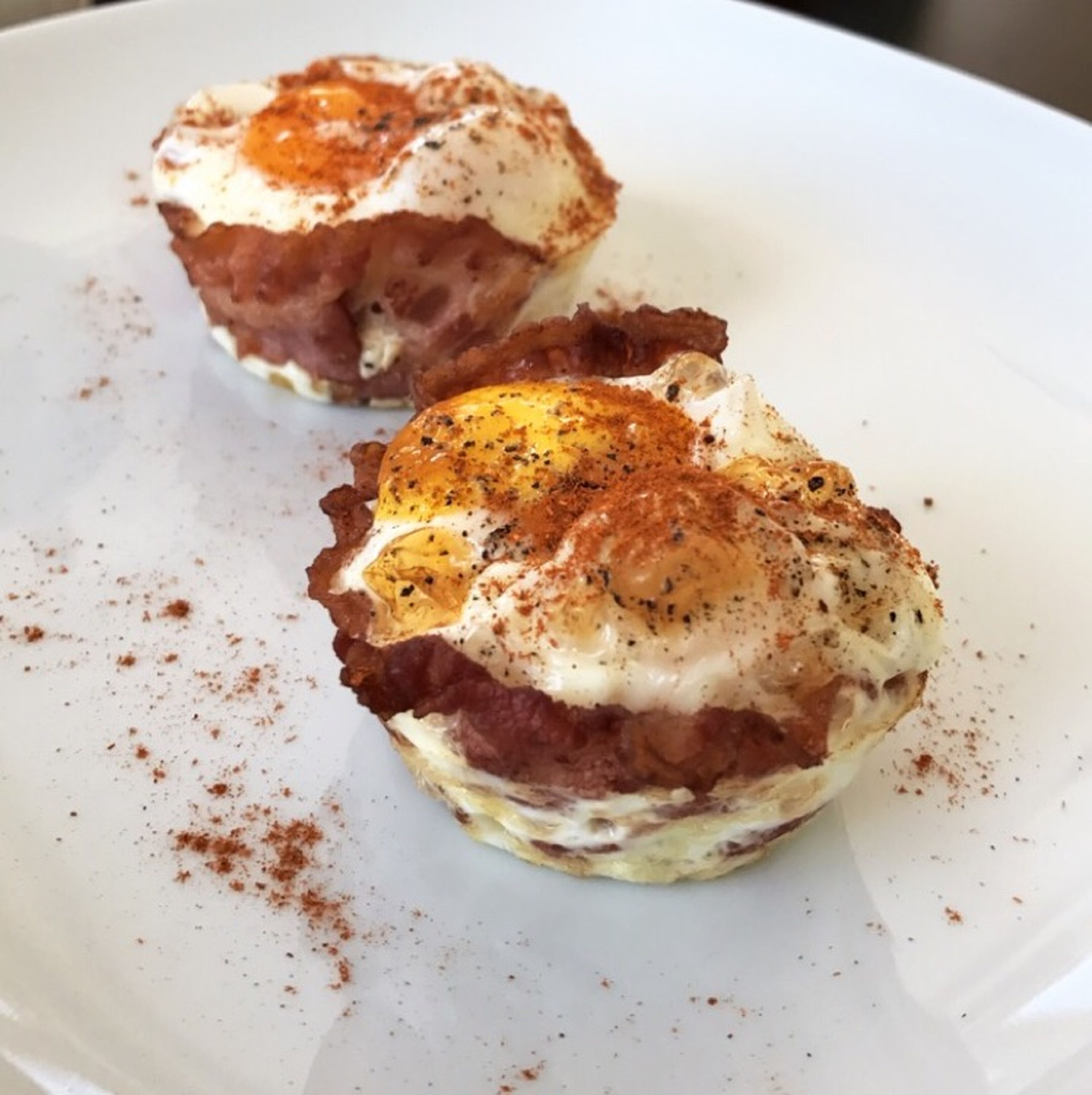 Bacon and egg muffin cups