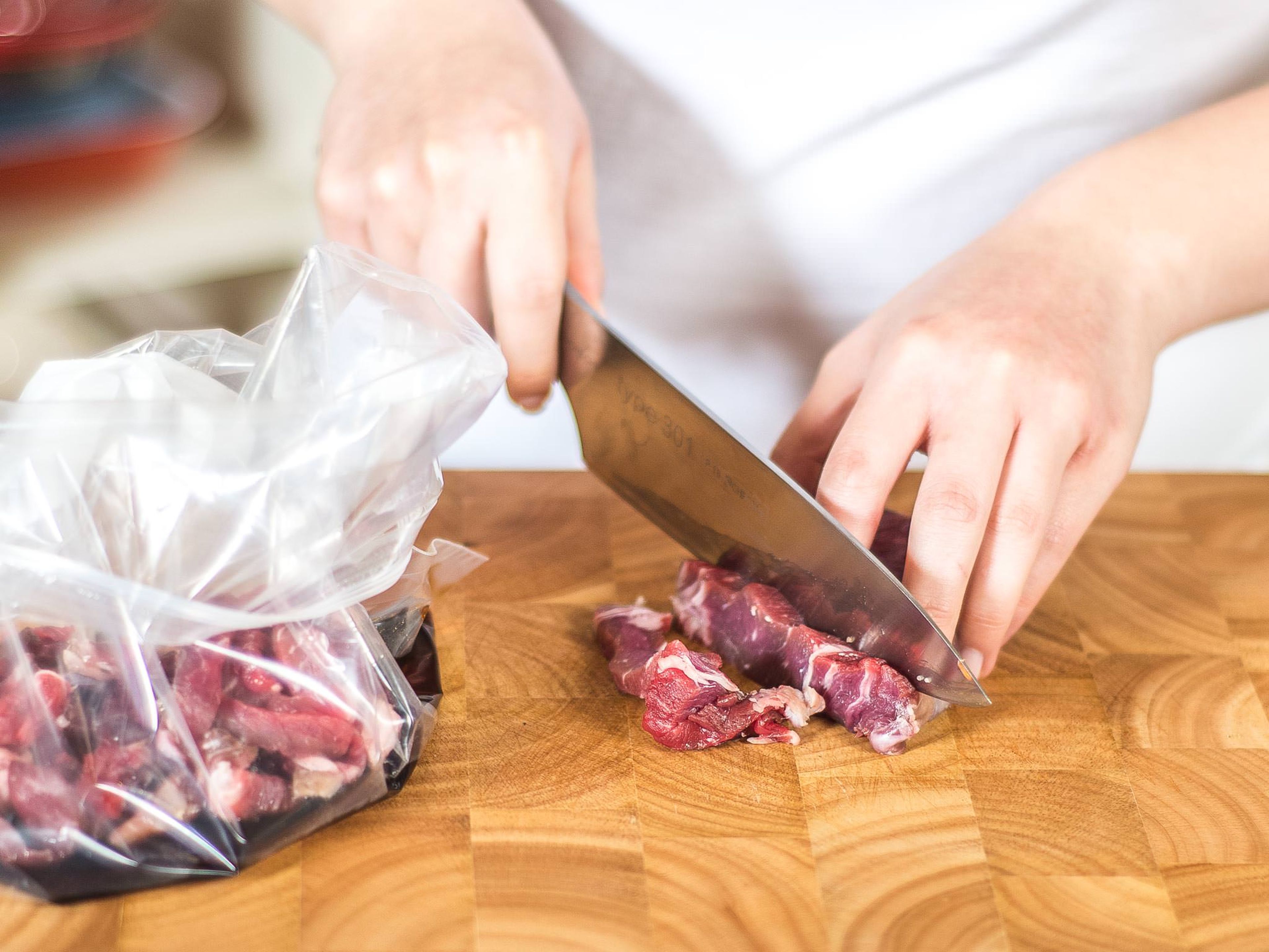 Cut beef into strips, approx. 0.5cm thick, and marinate in the mixture for approx. 5 - 10 min.