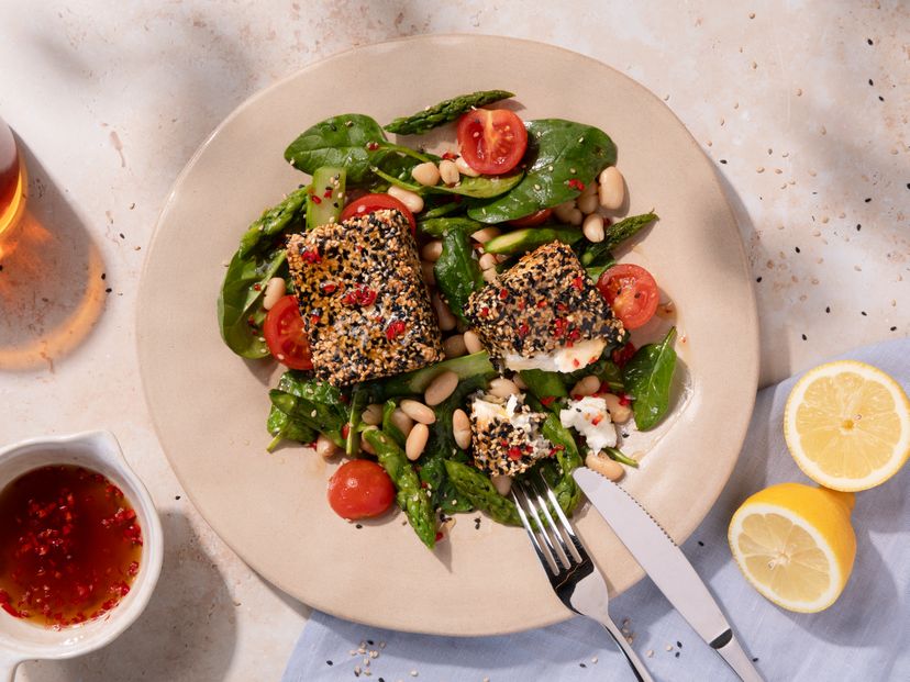 Knuspriger Feta in Sesamkruste mit Chili-Honig