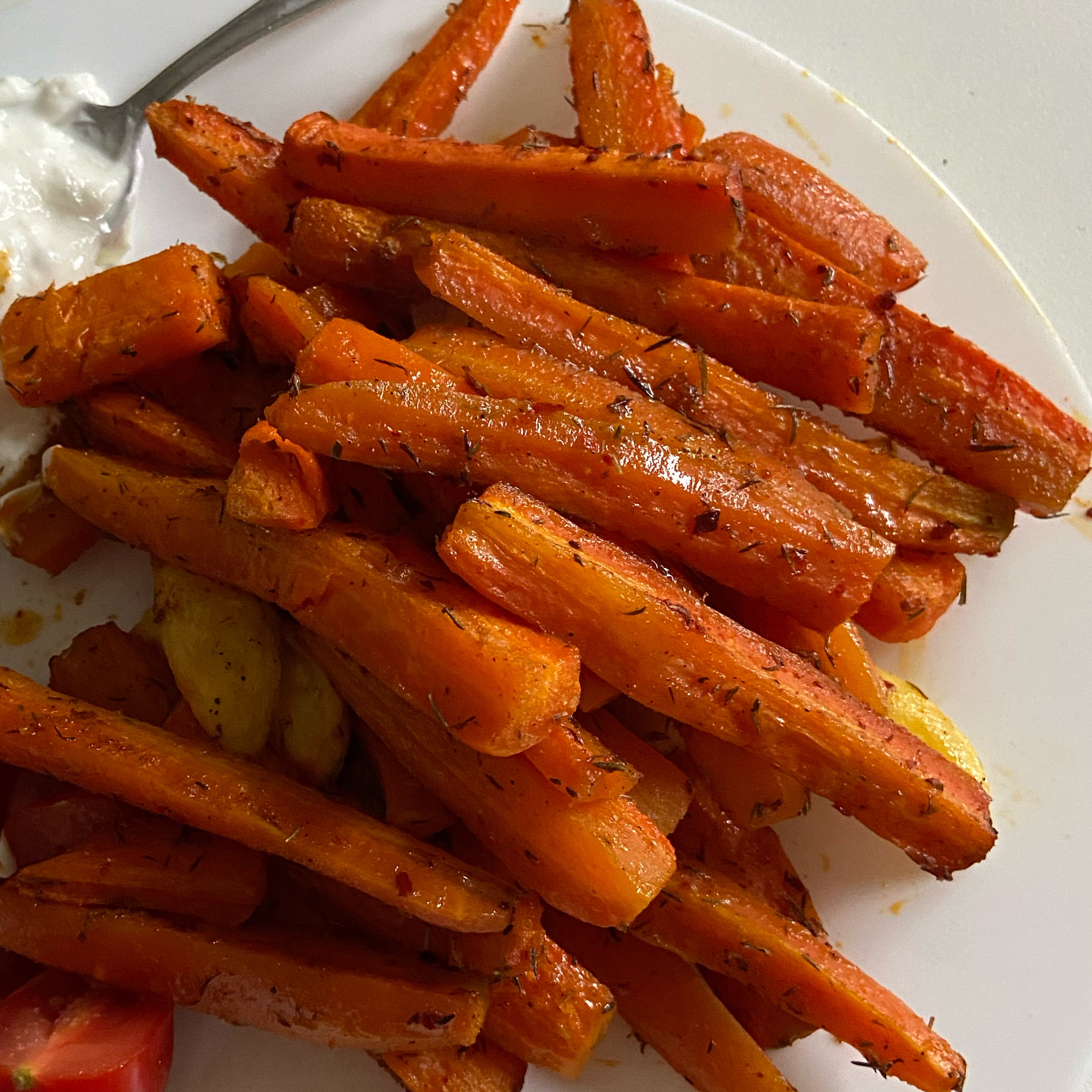Easy Snack: Karottensticks und Kartoffeln im Ofen