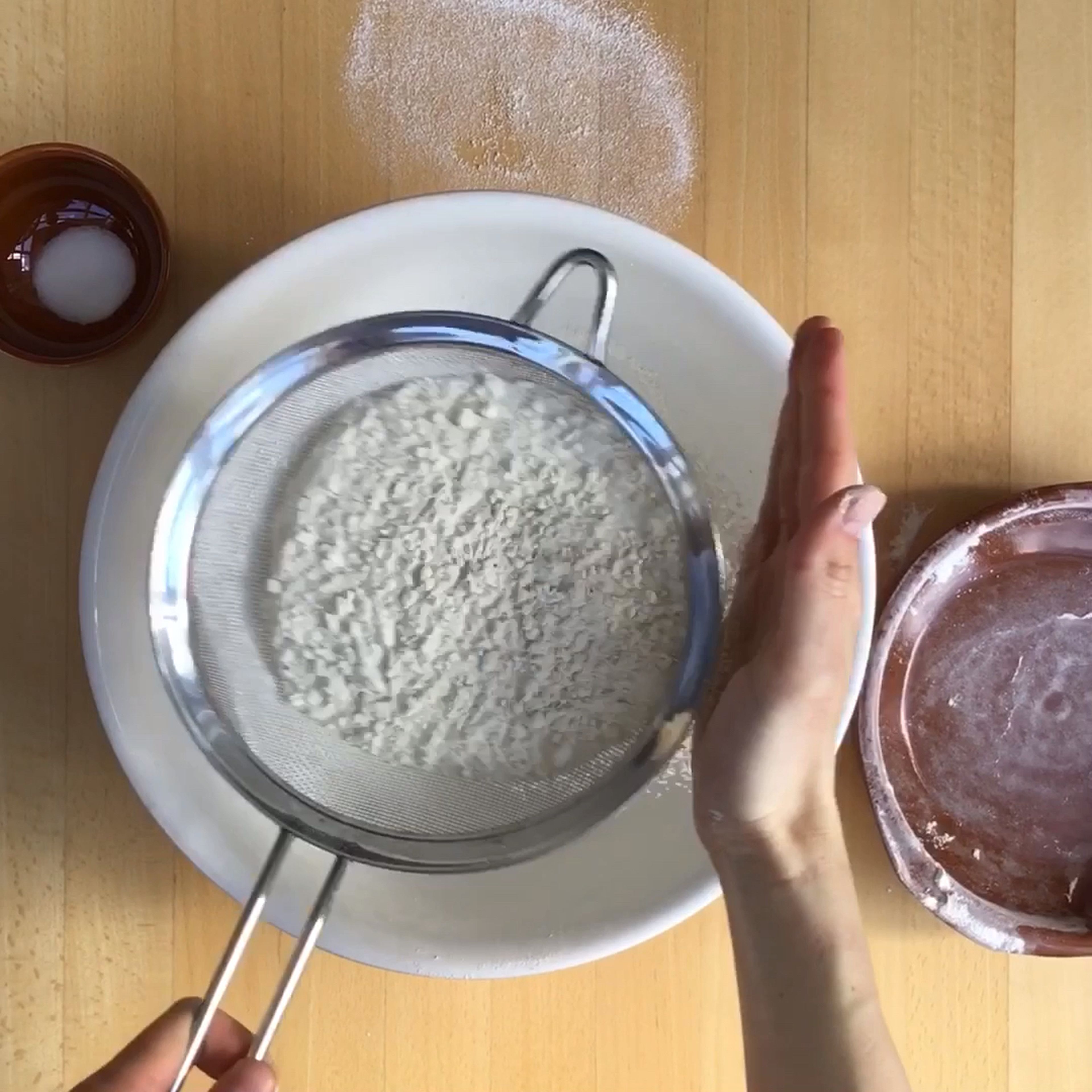 Preheat oven to 165°C/330°F. Sift flour and baking soda to a bowl, add salt, and mix.