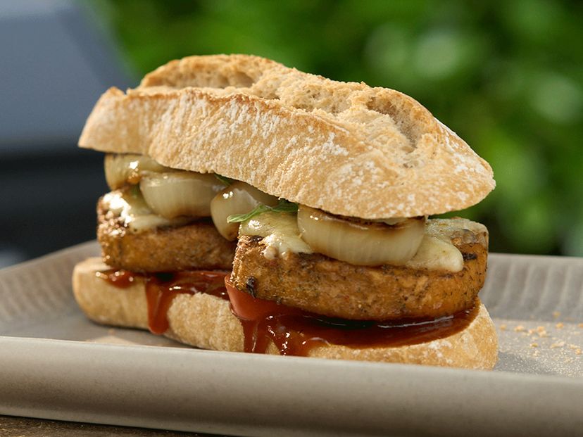 Cheese Steak Sandwich mit Veganen Steak Typ Schwein