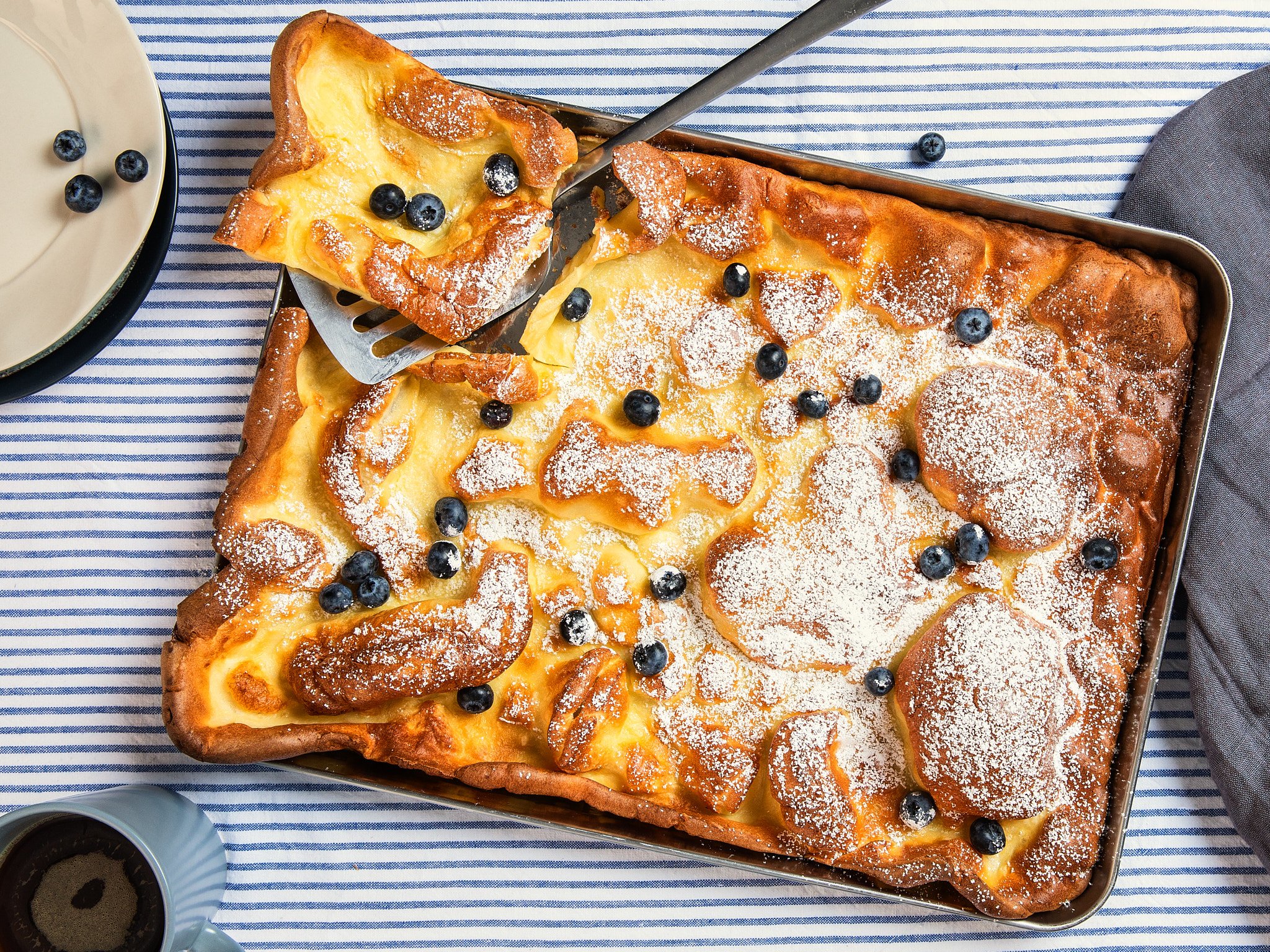 Super einfache Pfannkuchen vom Blech | Rezept | Kitchen Stories
