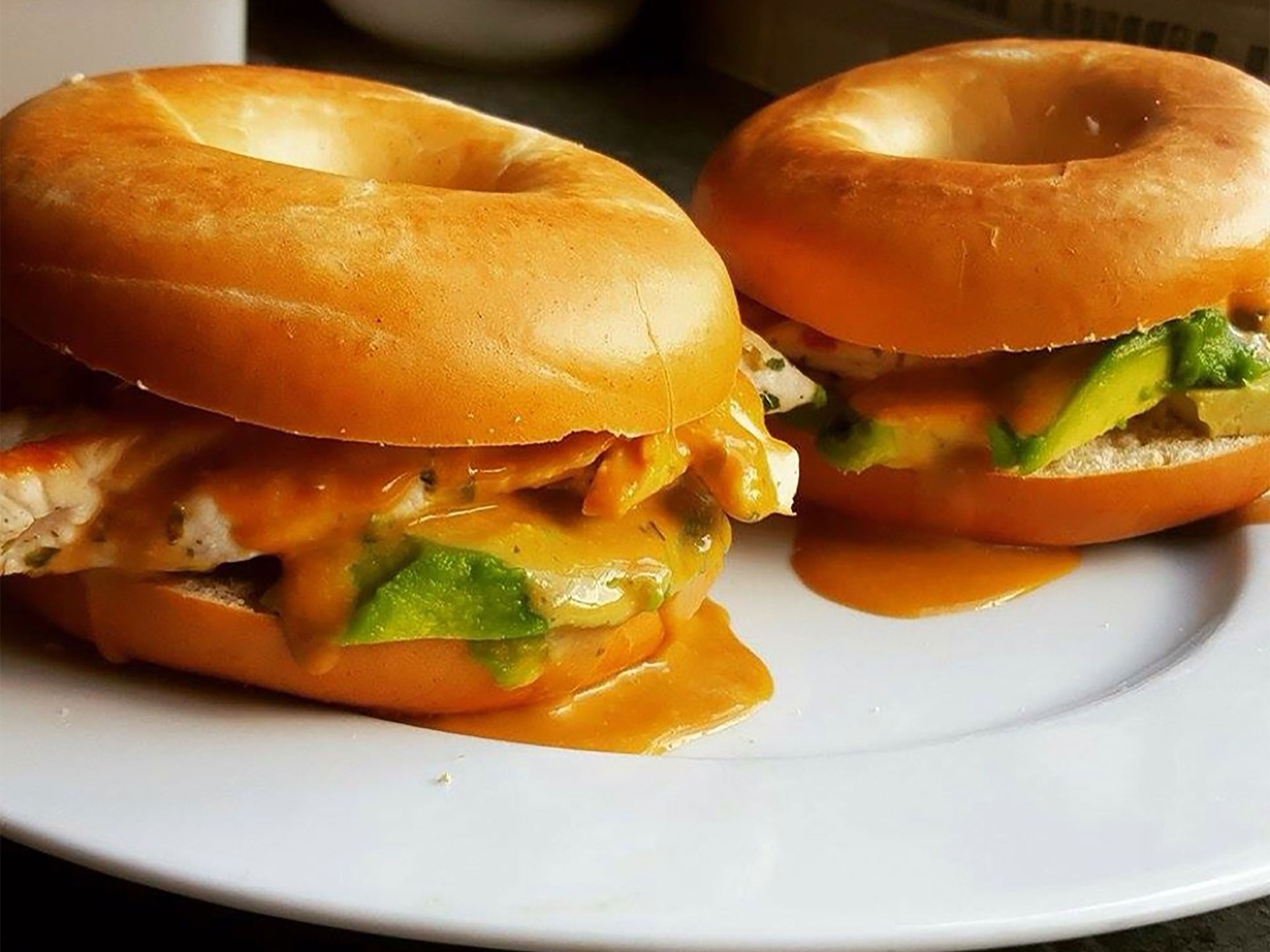 Chicken-avocado bagel with creamy miso sauce