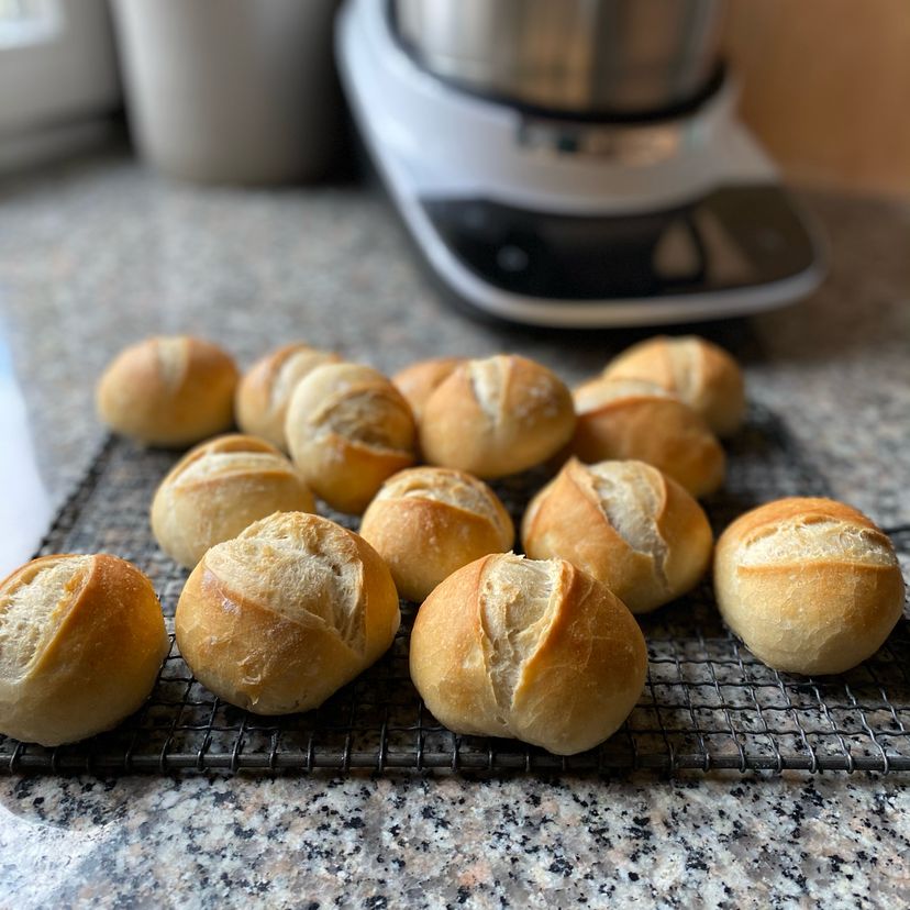 Frühstücksbrötchen aus dem Bosch Cookit