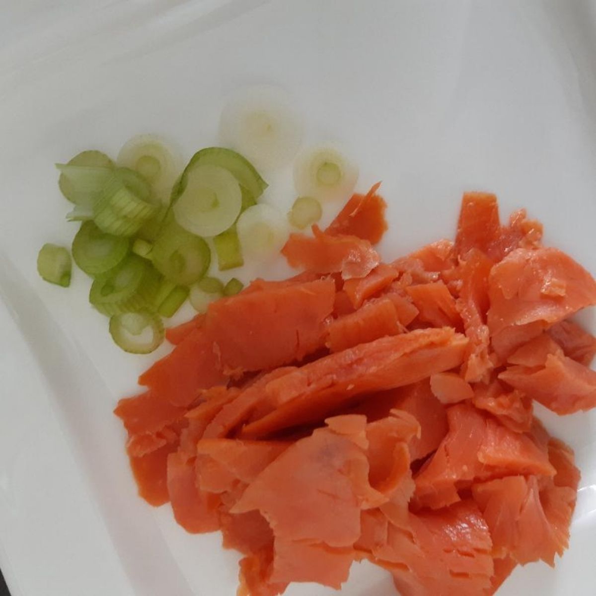 Tagliatelle mit Lachs und Parmesan | Rezept | Kitchen Stories