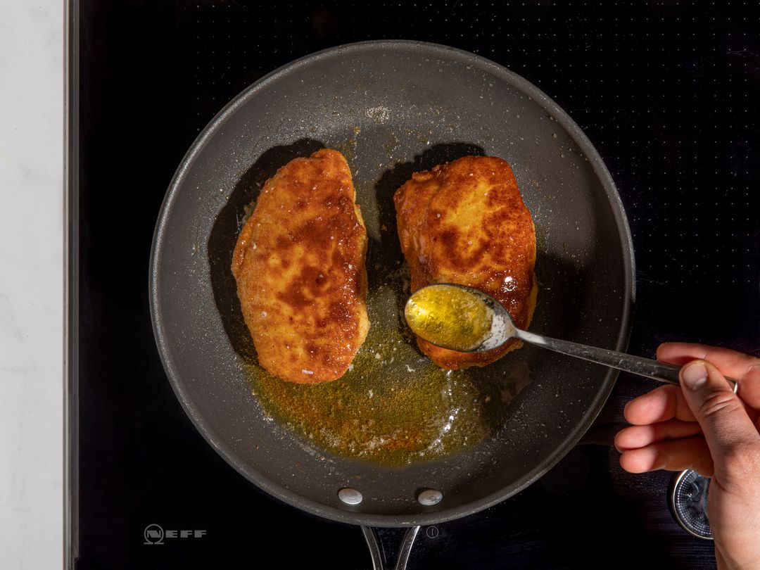 Hähnchen Cordon Bleu mit weißem Spargel-Ragout | Rezept | Kitchen Stories