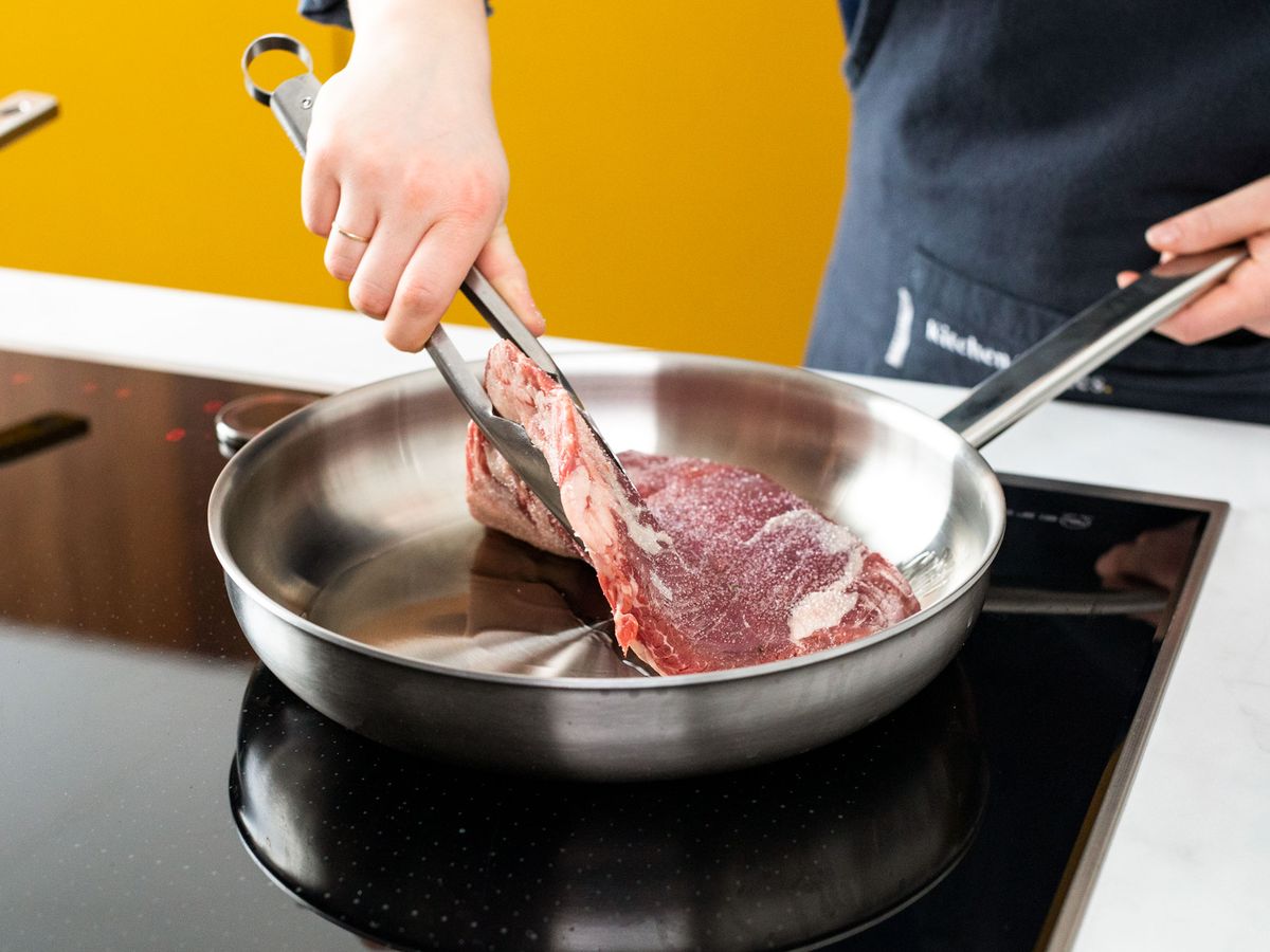 Grilled flank steak with bell pepper-apricot relish | Recipe | Kitchen ...