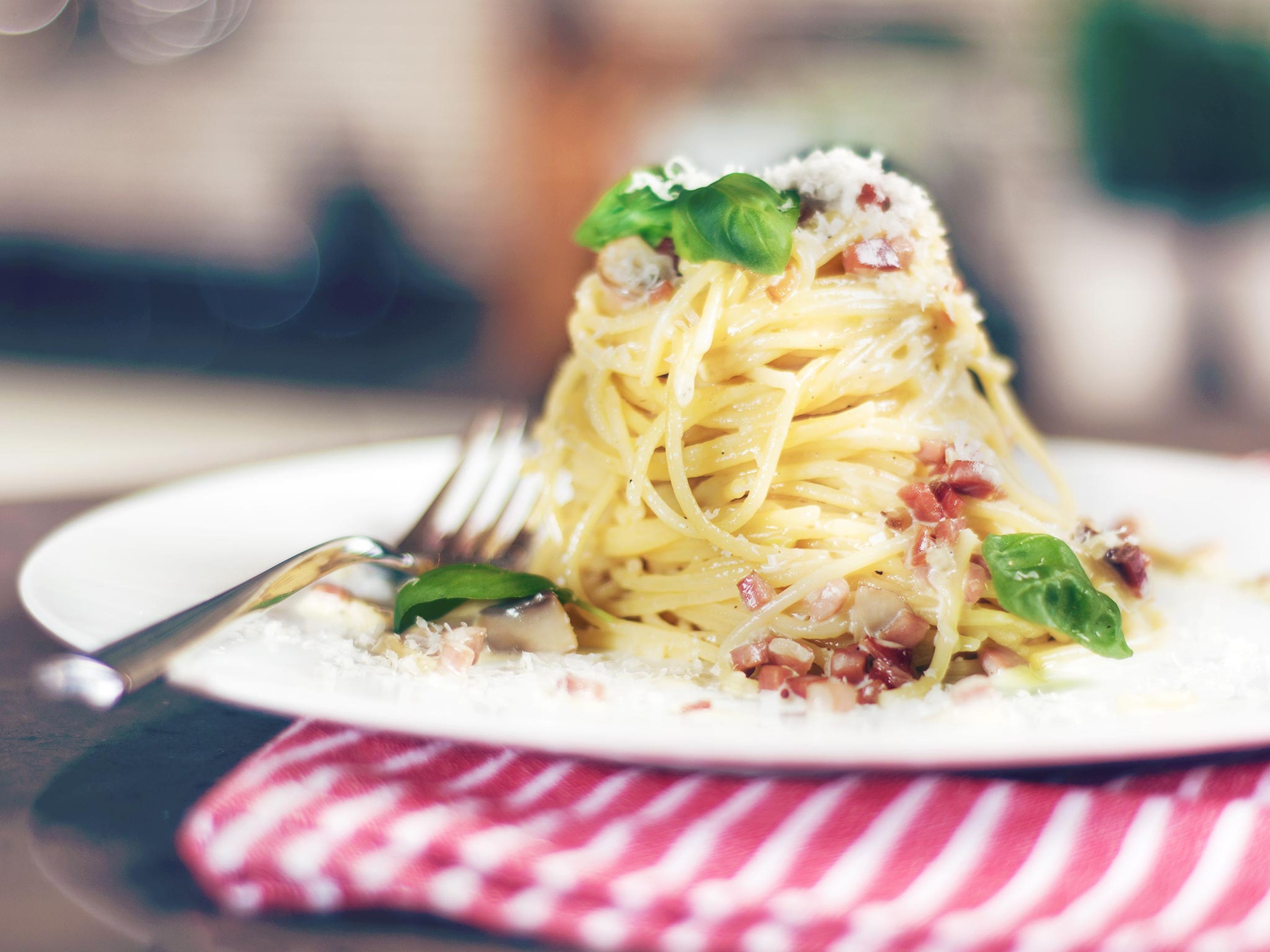 Pasta with bacon cream sauce