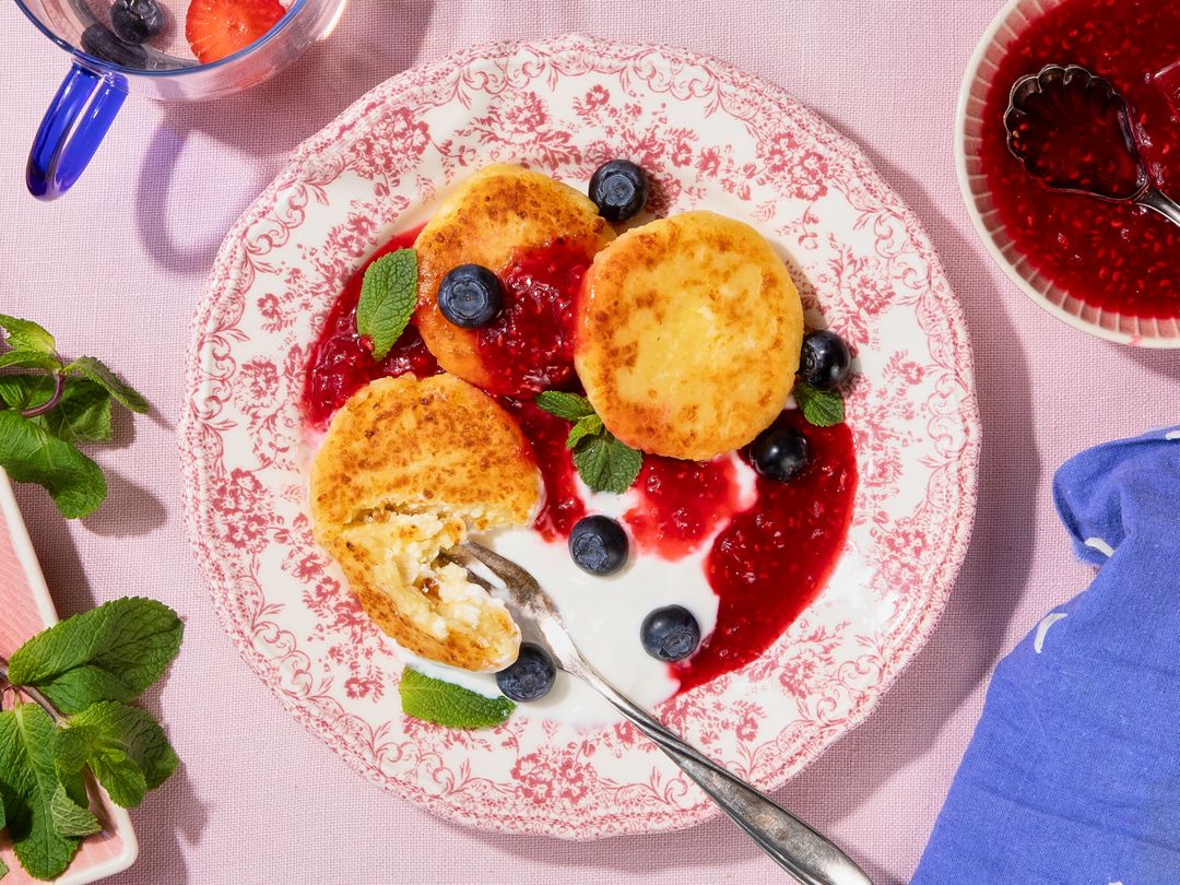 Syrniki (kleine Quarkpfannkuchen)