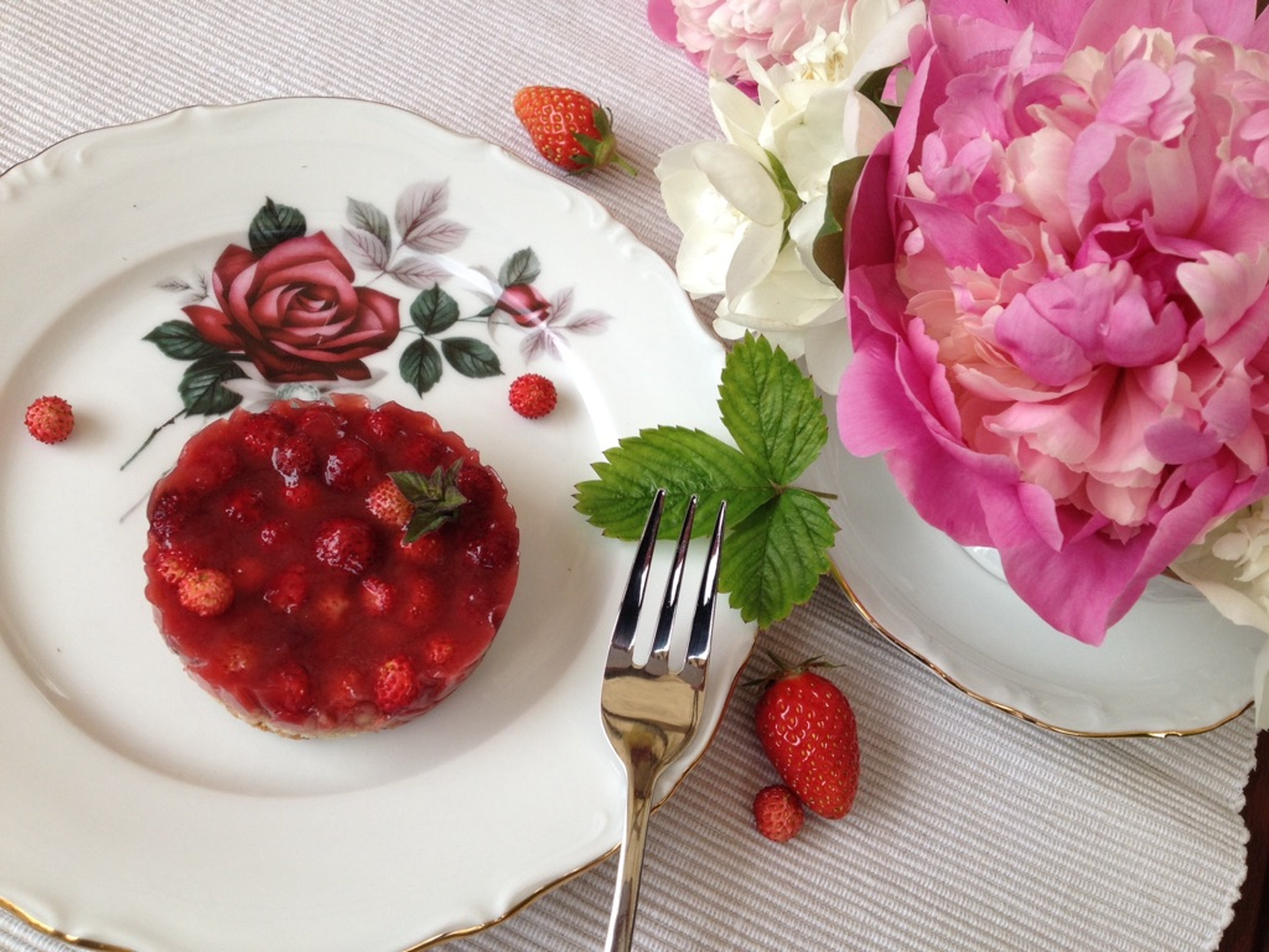 Wild strawberry tartlets