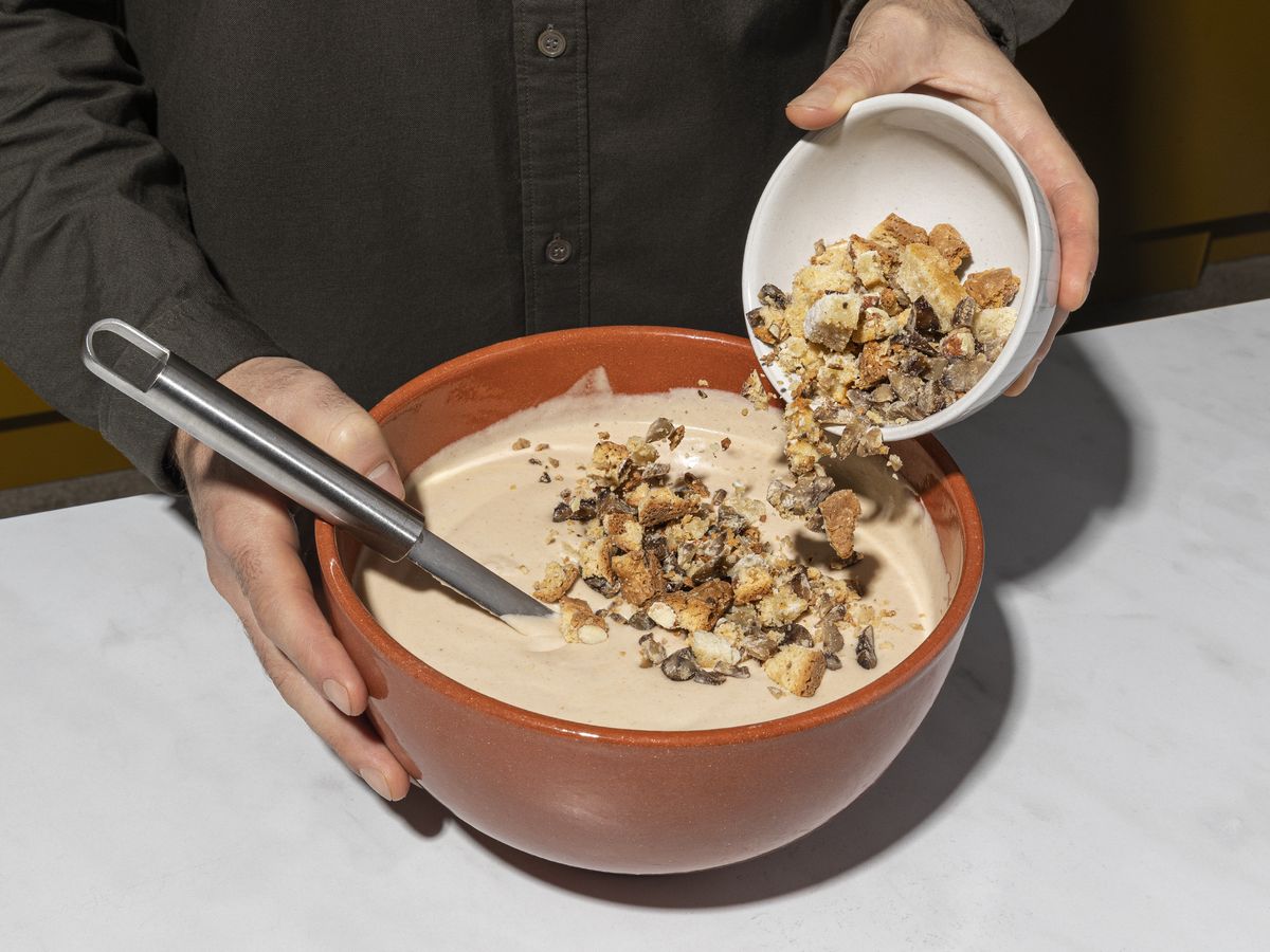 Maronen-Parfait mit Cocktailkirschen | Rezept | Kitchen Stories