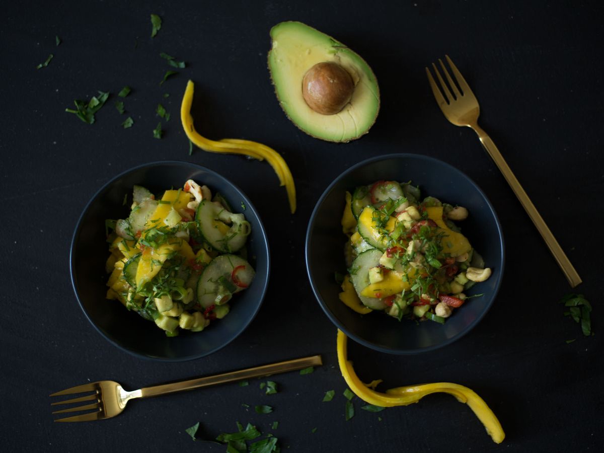 Fresh avocado and mango salad | Recipe | Kitchen Stories