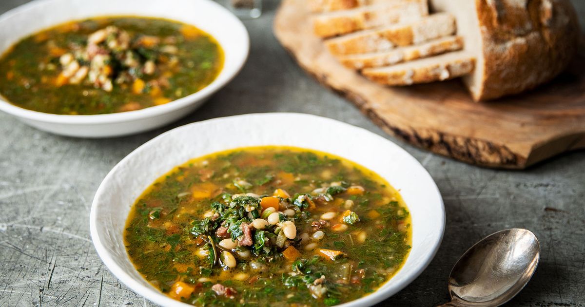 Spinach and white bean soup | Recipe | Kitchen Stories