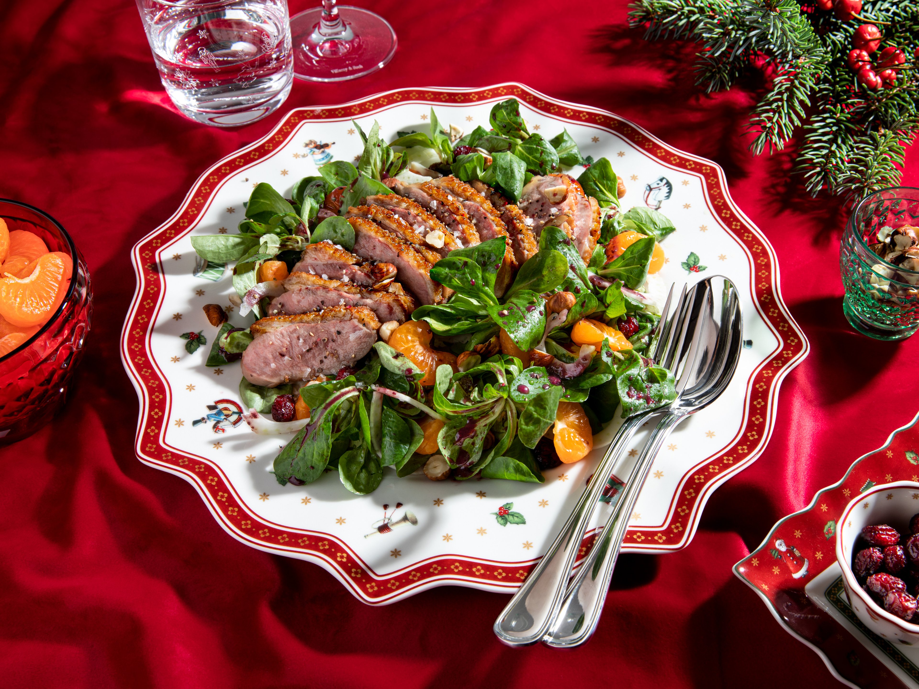 Winterlicher Feldsalat mit Glühweindressing und Entenbrust