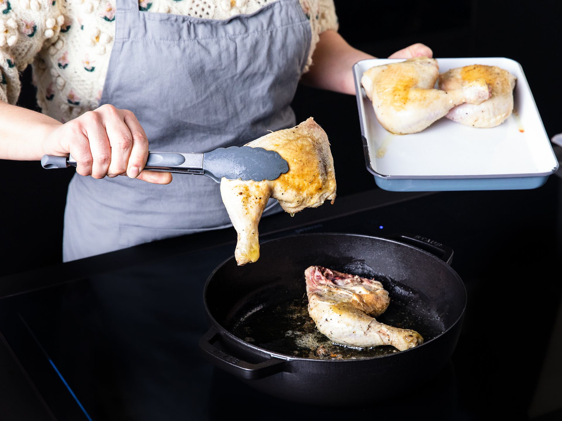 Geschmortes Hähnchen mit Spinat | Rezept | Kitchen Stories