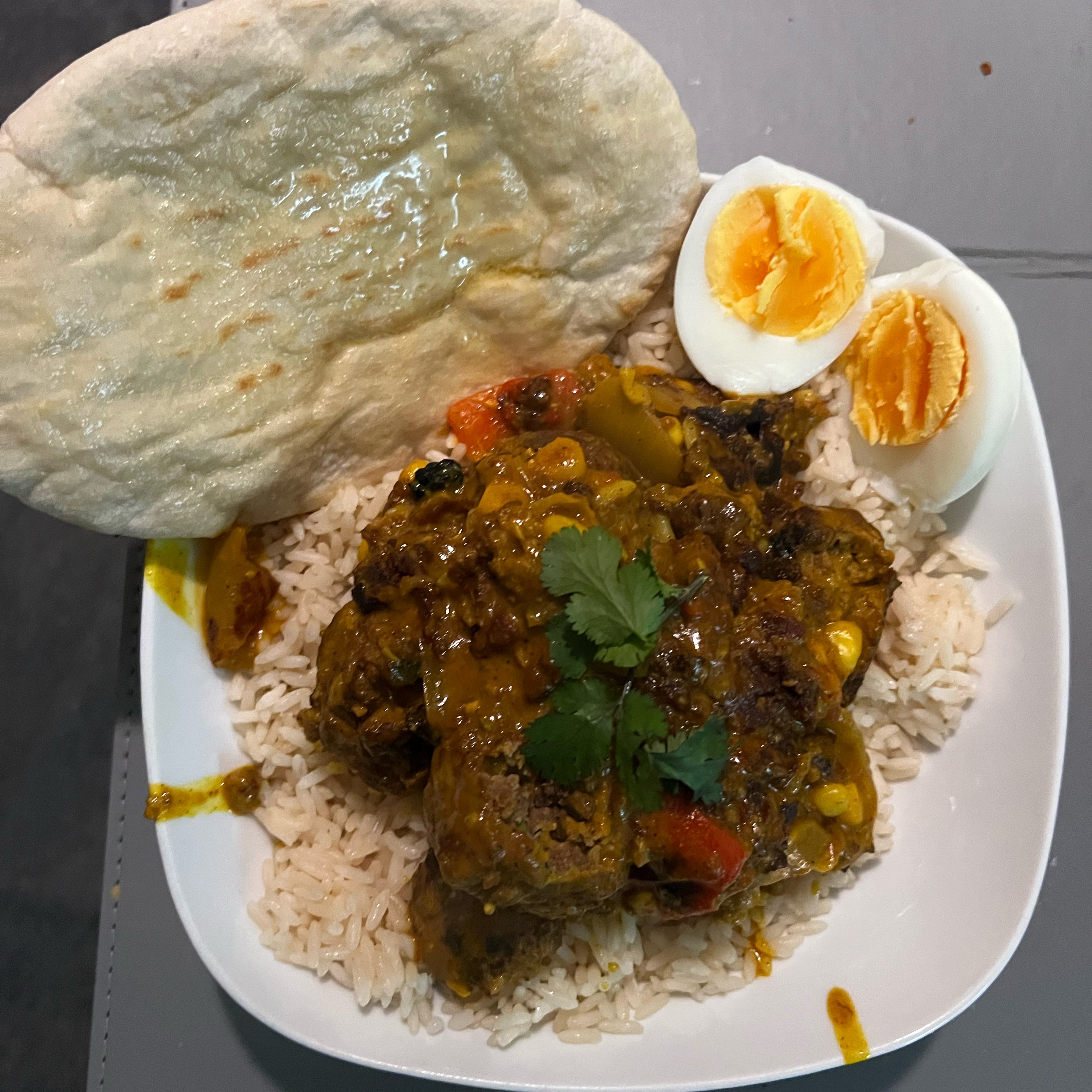 Chinese-Style Curry Sauce with Meatballs