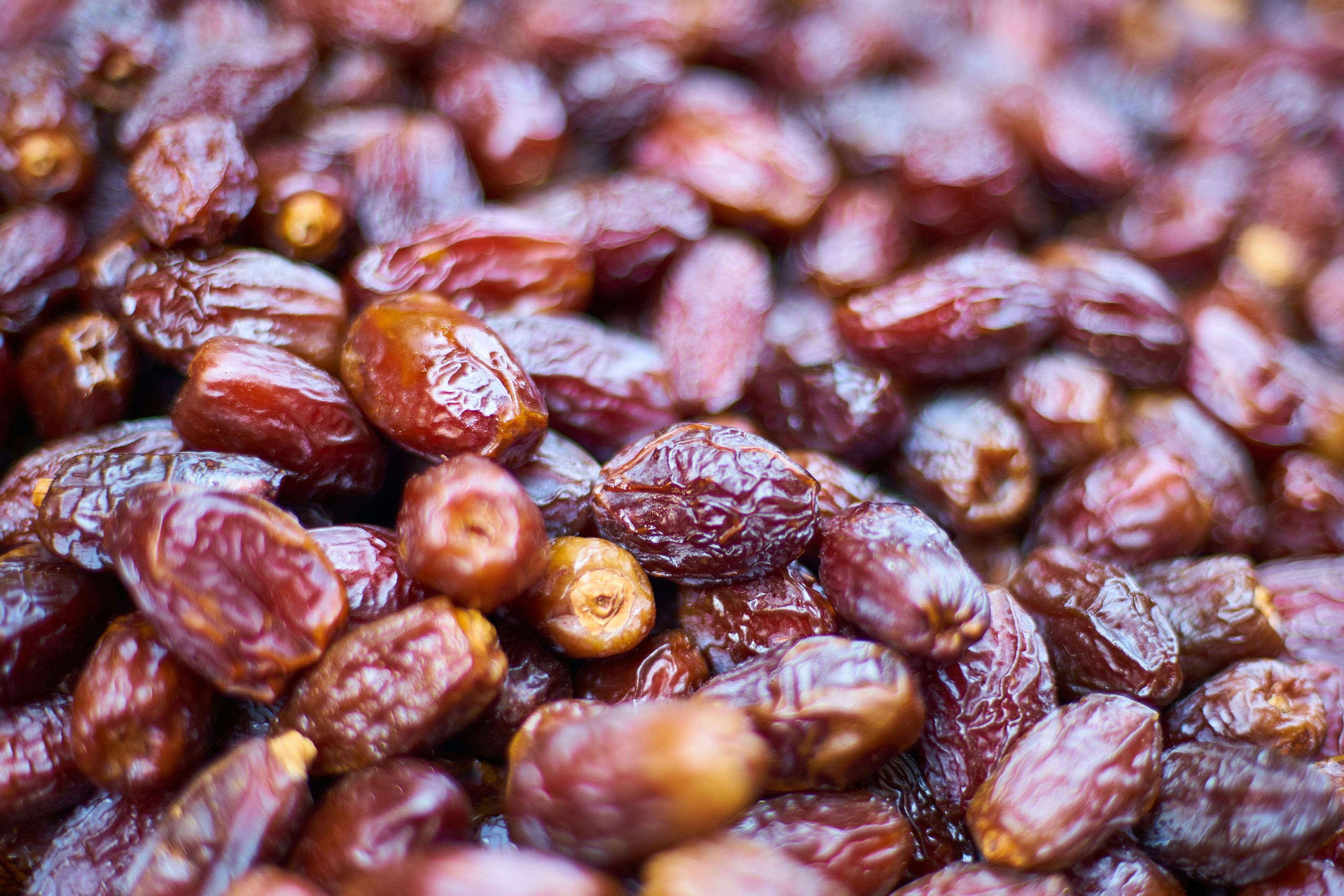 Only 2 Dates A Day Keep The Bad Cholesterol Away?