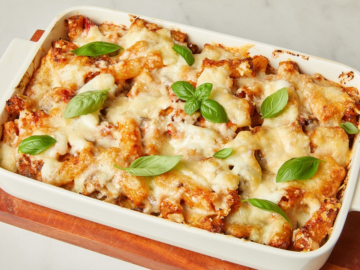 Pesto baked rigatoni with mushrooms | Recipe | Kitchen Stories