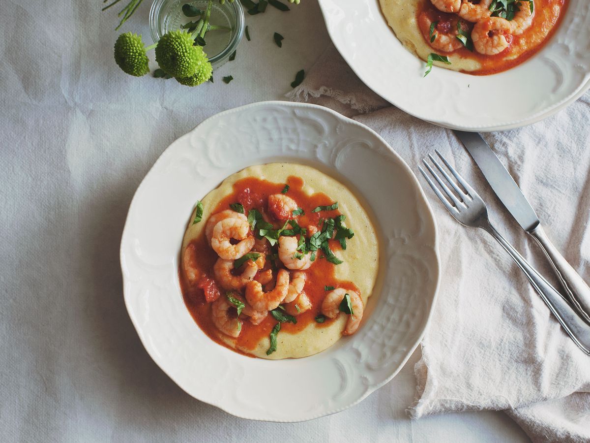Spicy shrimp over creamy polenta | Recipe | Kitchen Stories