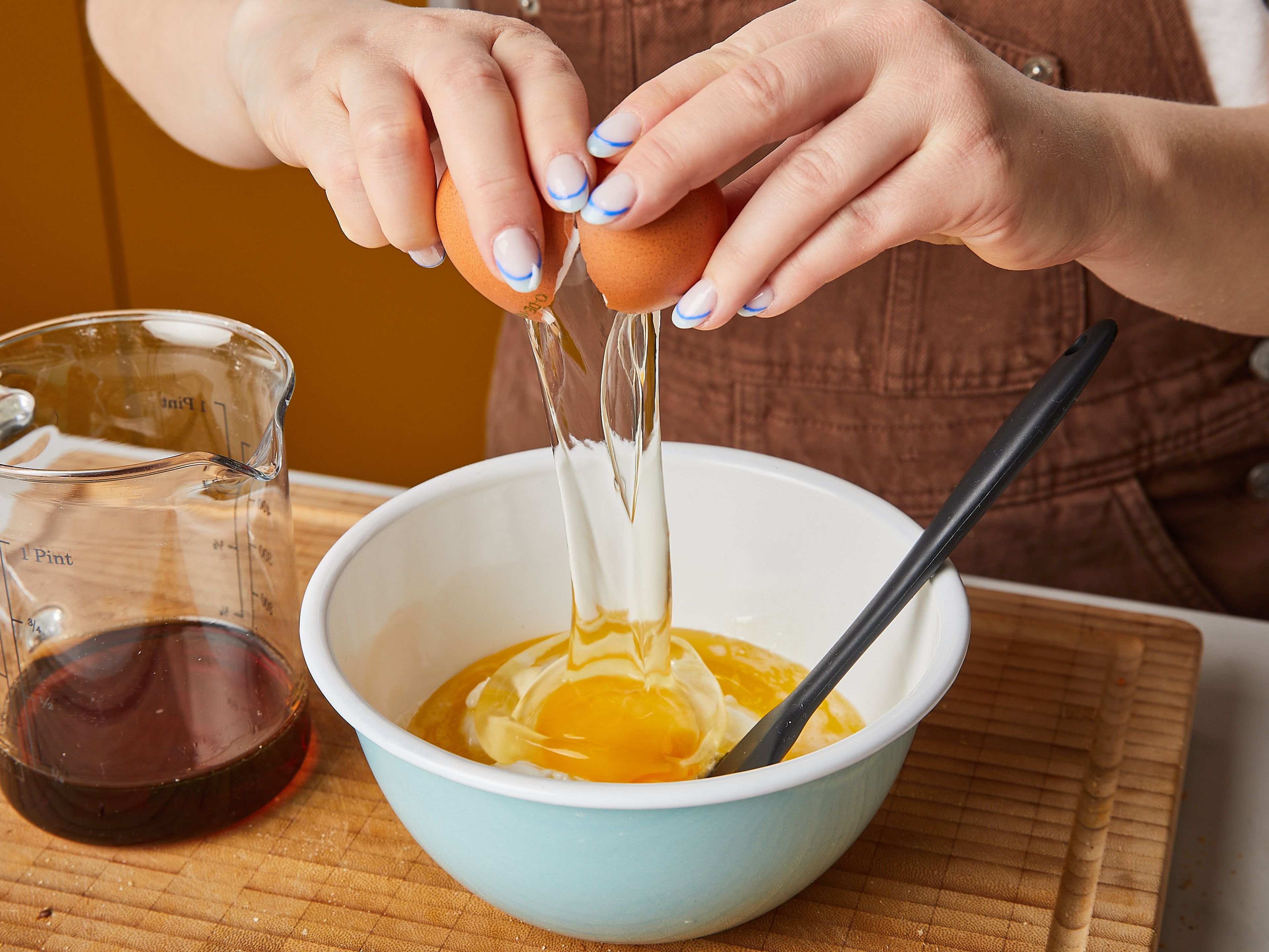 In a small pot set over medium-high heat (or in a heatproof bowl in a microwave), melt butter. In a bowl, whisk together greek yogurt, maple syrup, slightly cooled melted butter, and eggs. Set aside.
