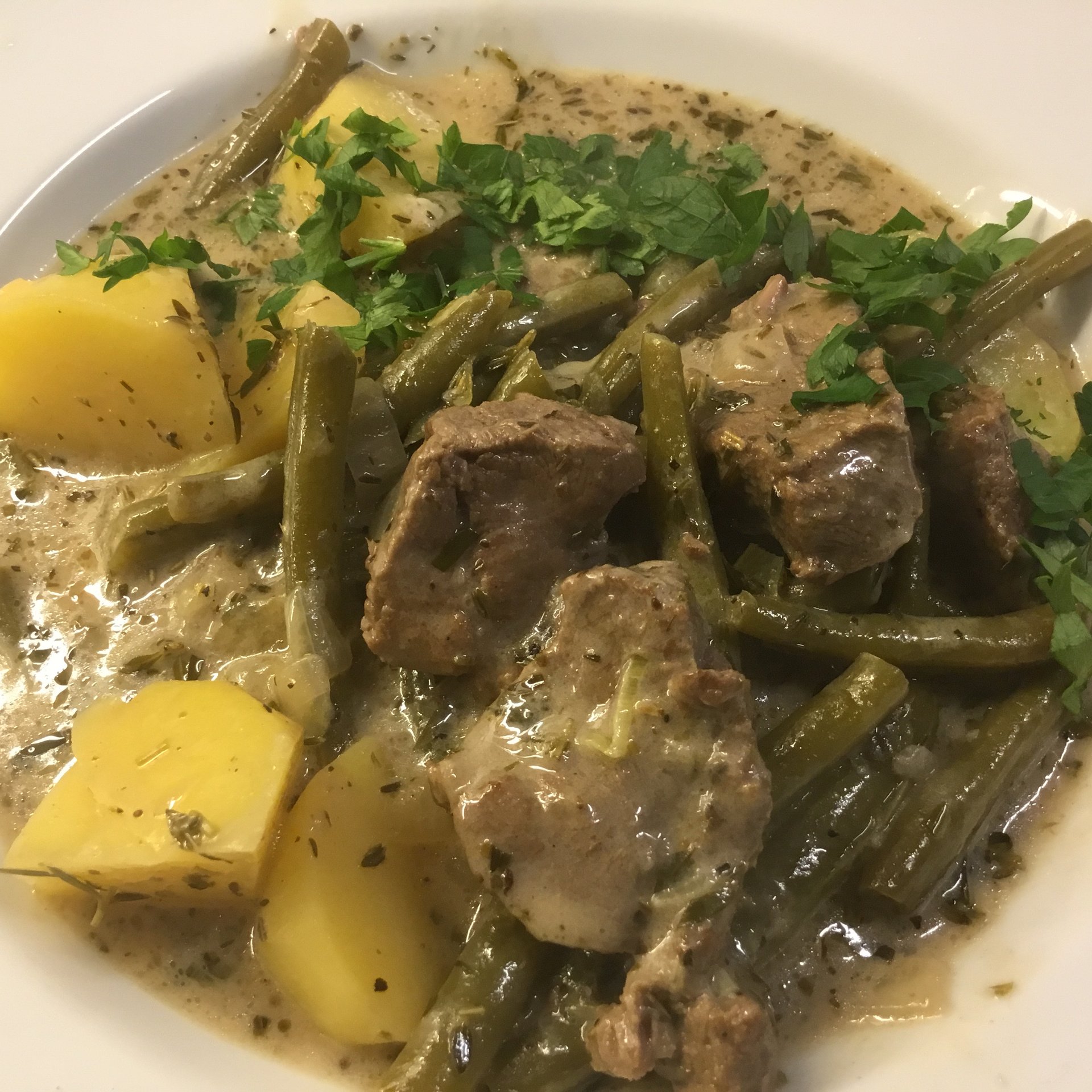 Eintopf mit grünen Bohnen, Kartoffeln und Rindfleisch | Rezept ...