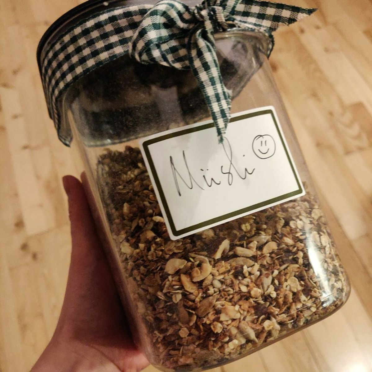 Müsli (granola) | Recipe | Kitchen Stories
