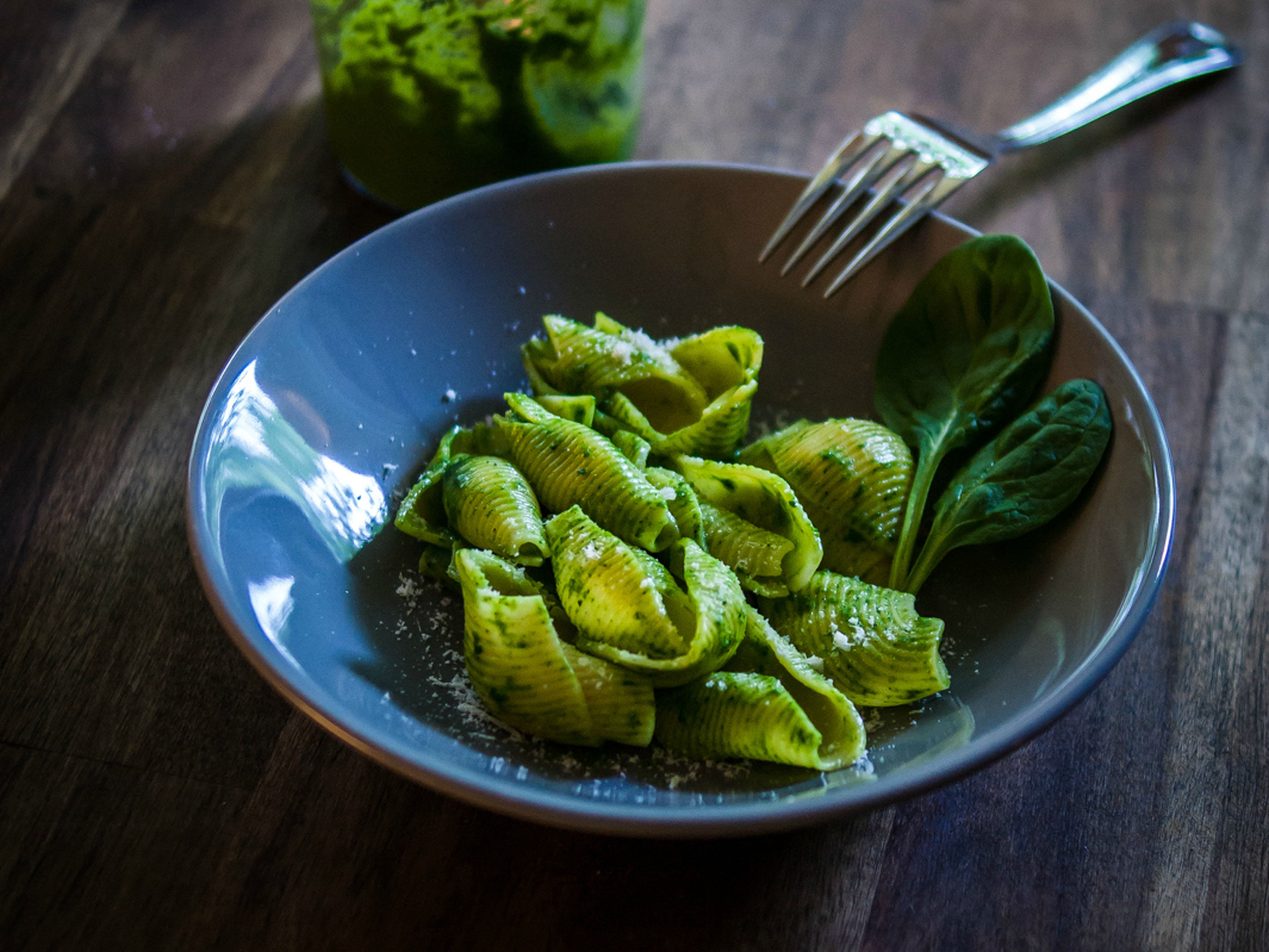 Pasta mit Spinatpesto