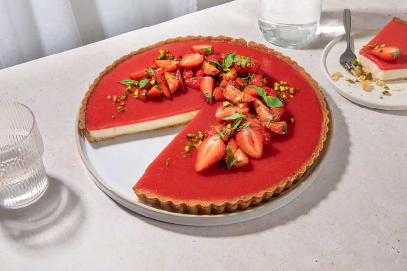 Strawberry and panna cotta tart with basil