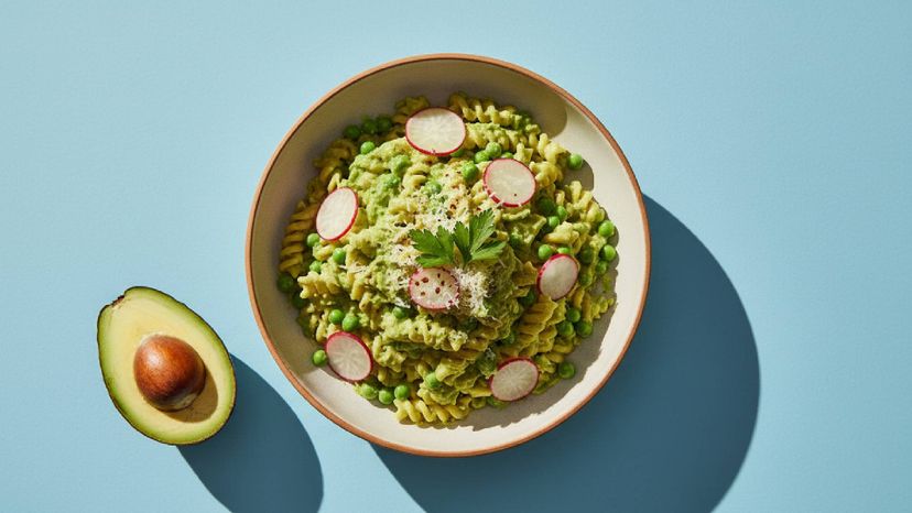 Cremig: Nudeln mit Avocadosoße