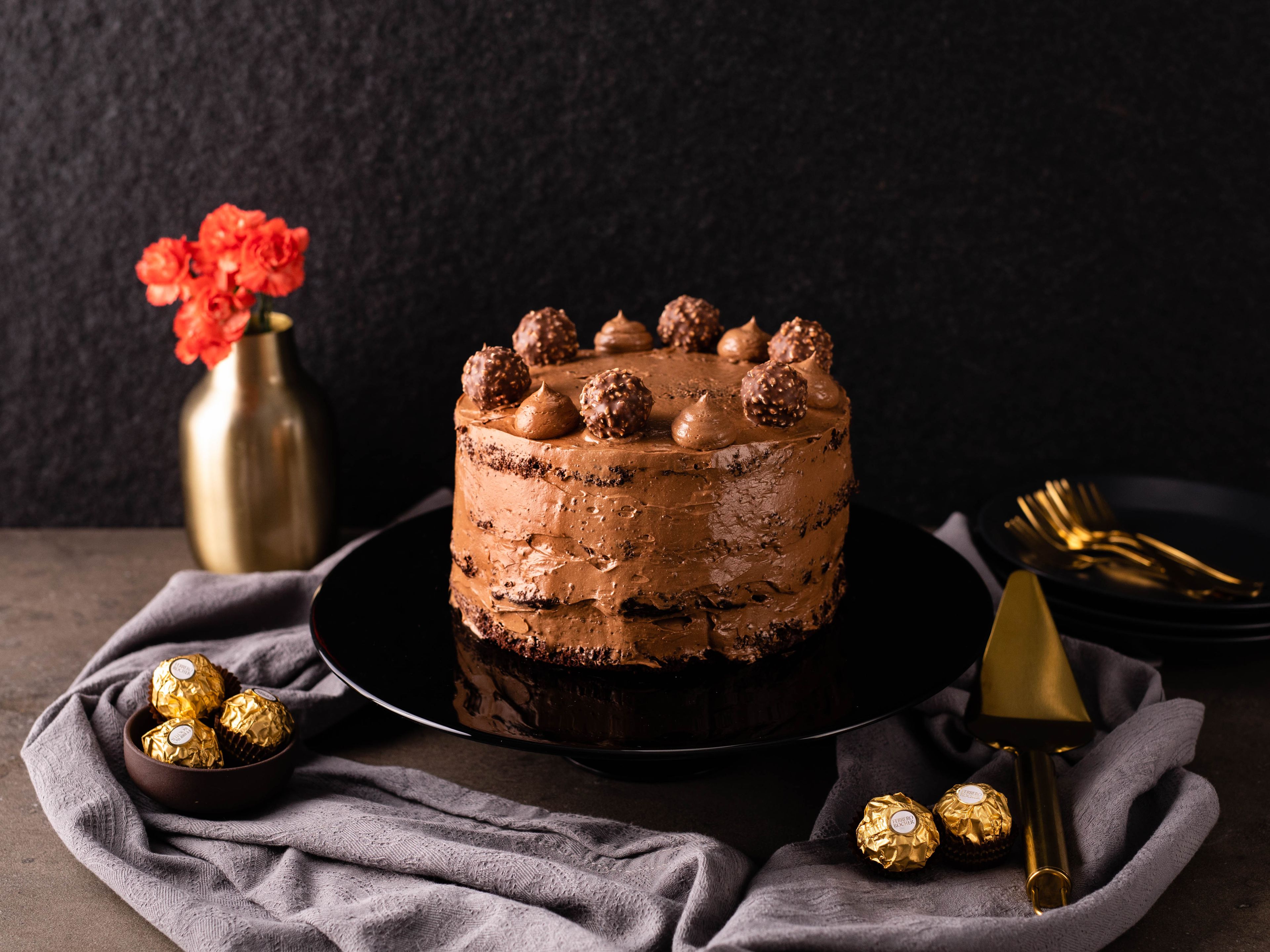 Naked Cake mit Ferrero Rocher