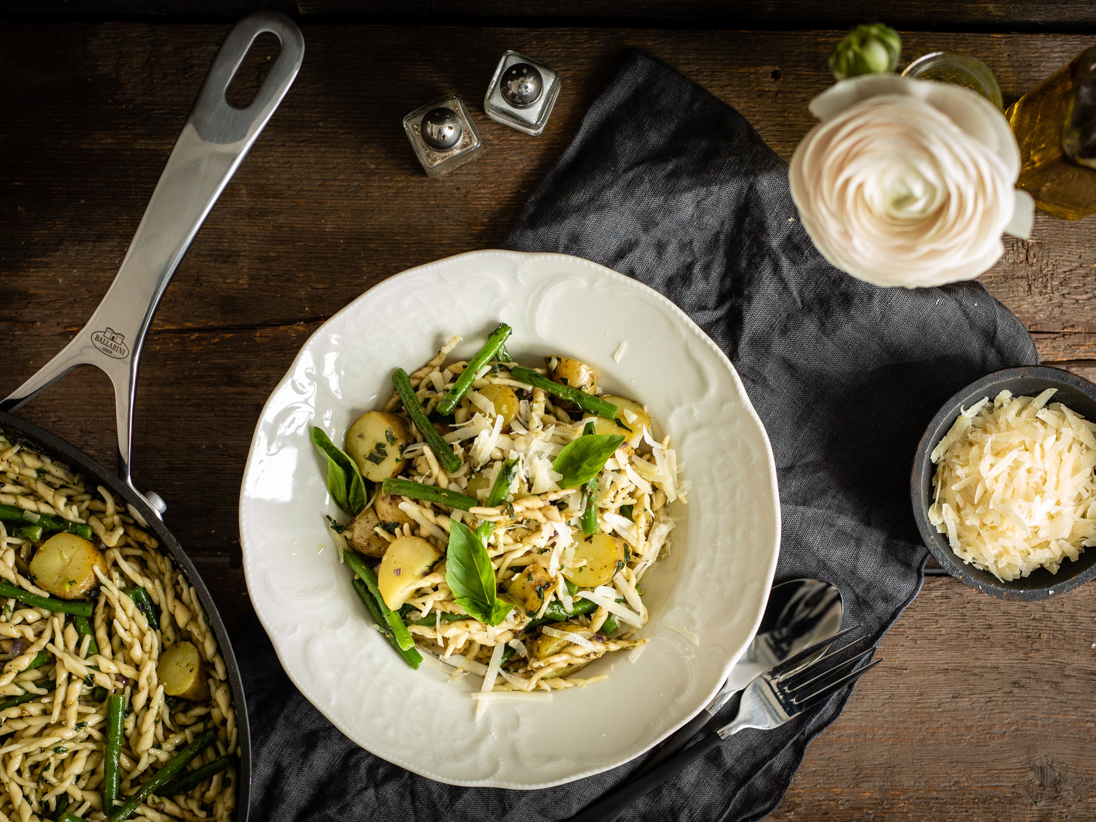 Ligurian trofie al pesto