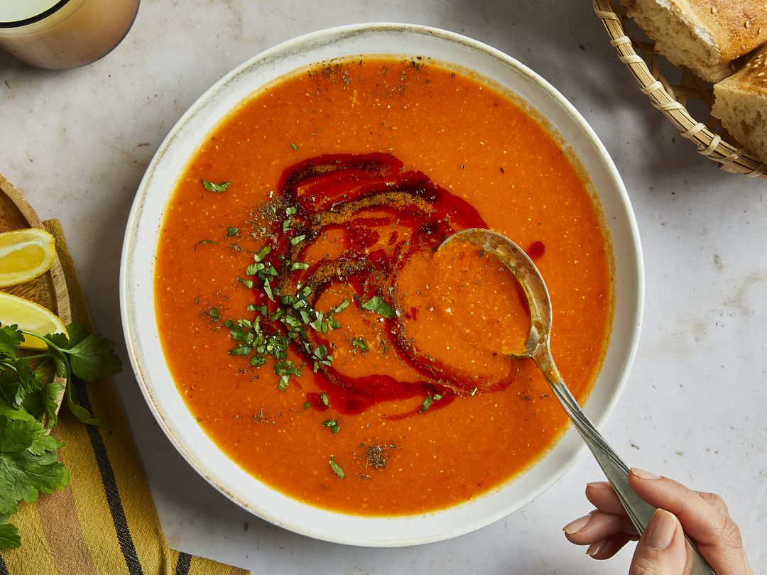 Turkish red lentil soup (Kırmızı Mercimek Çorbası)