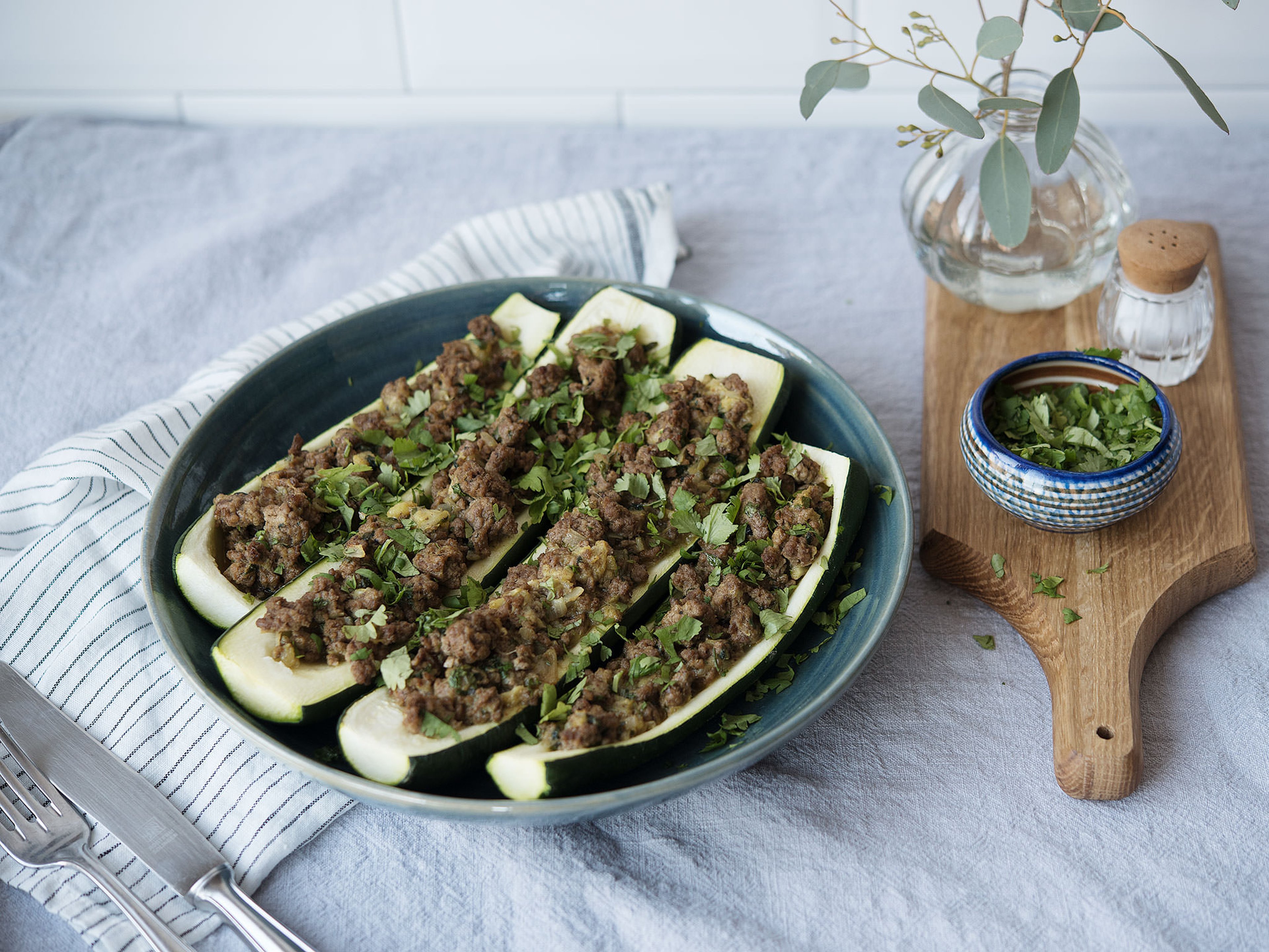 Paleo stuffed zucchini