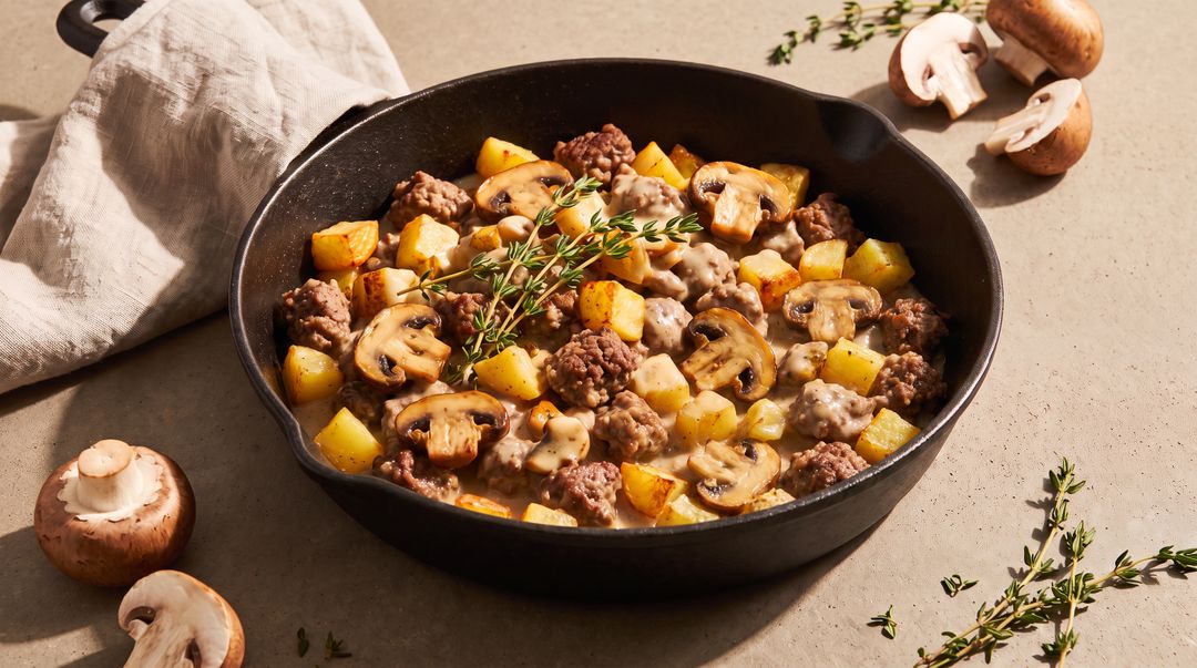 Jägerpfanne mit Champignons und Hackfleisch