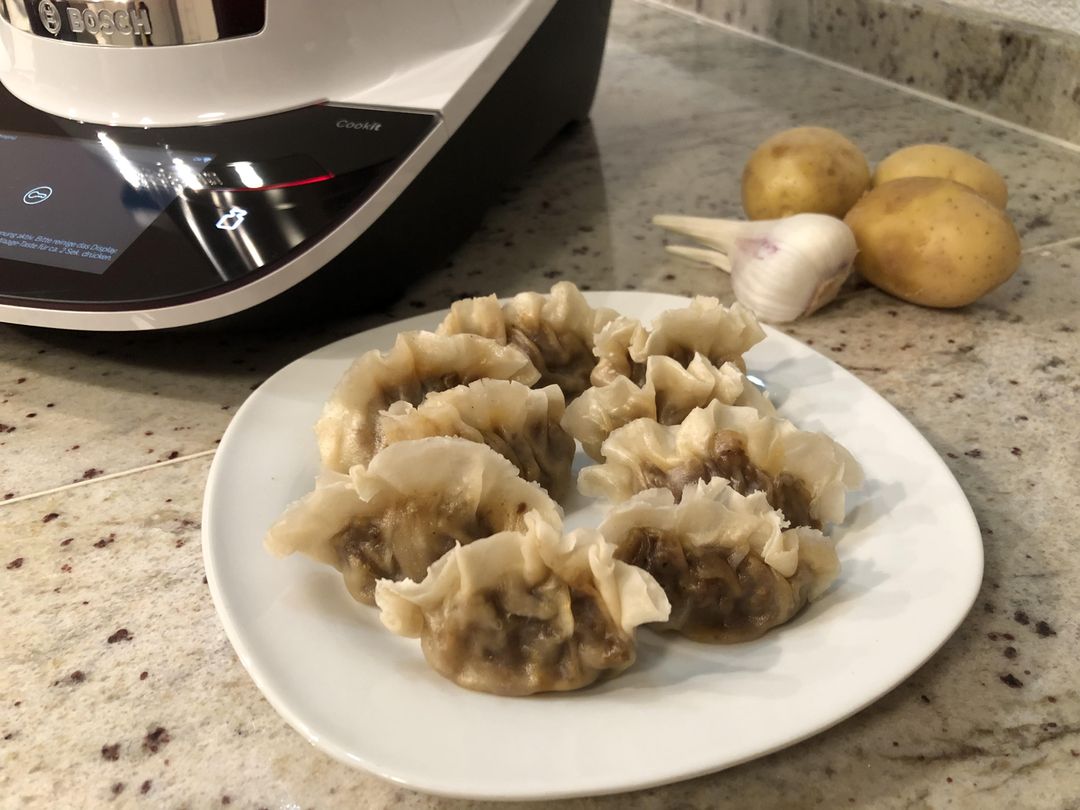 Dumplings mit Hackfleisch im Cookit