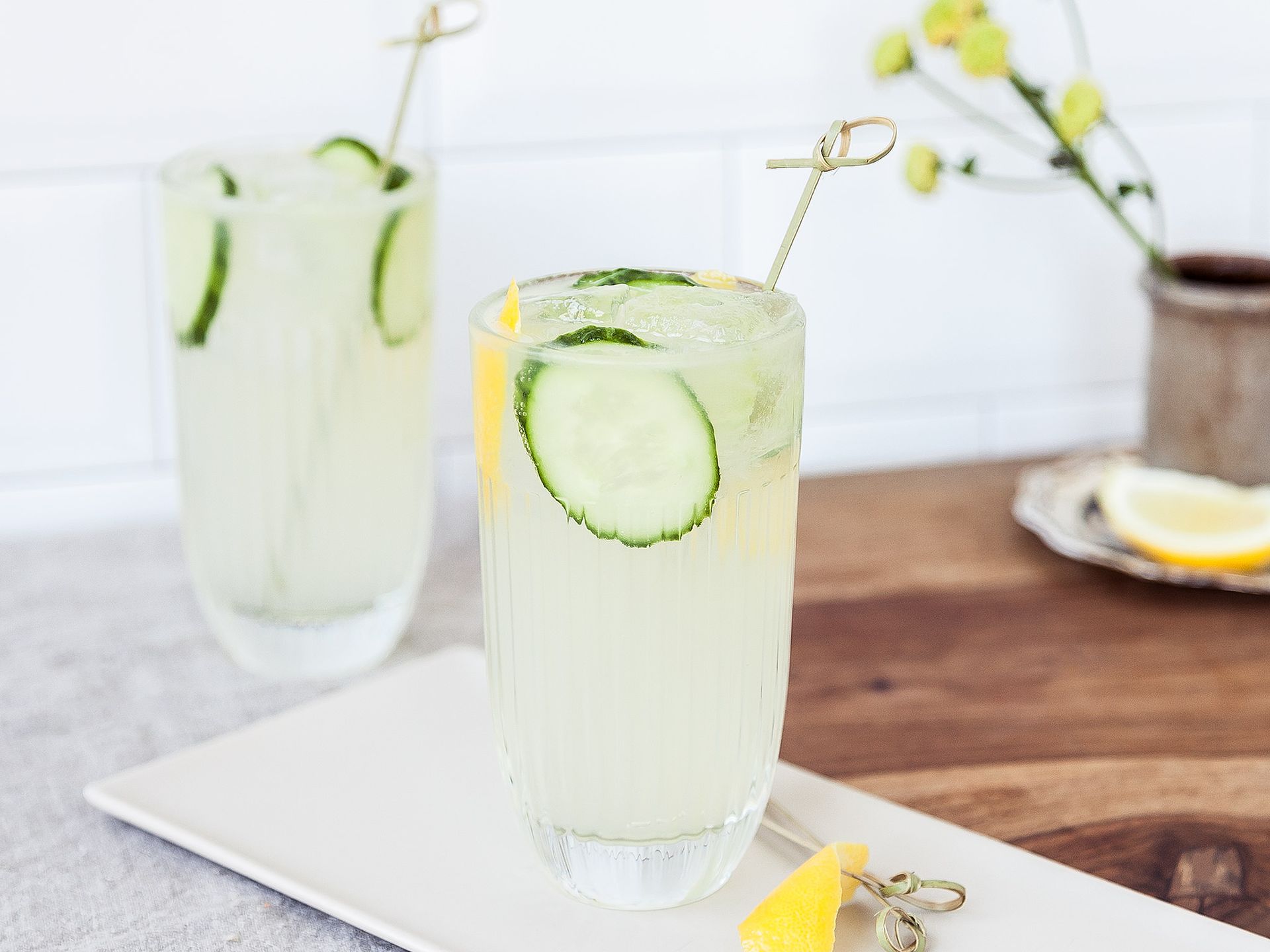 Vodka with bitter lemon Recipe Kitchen Stories