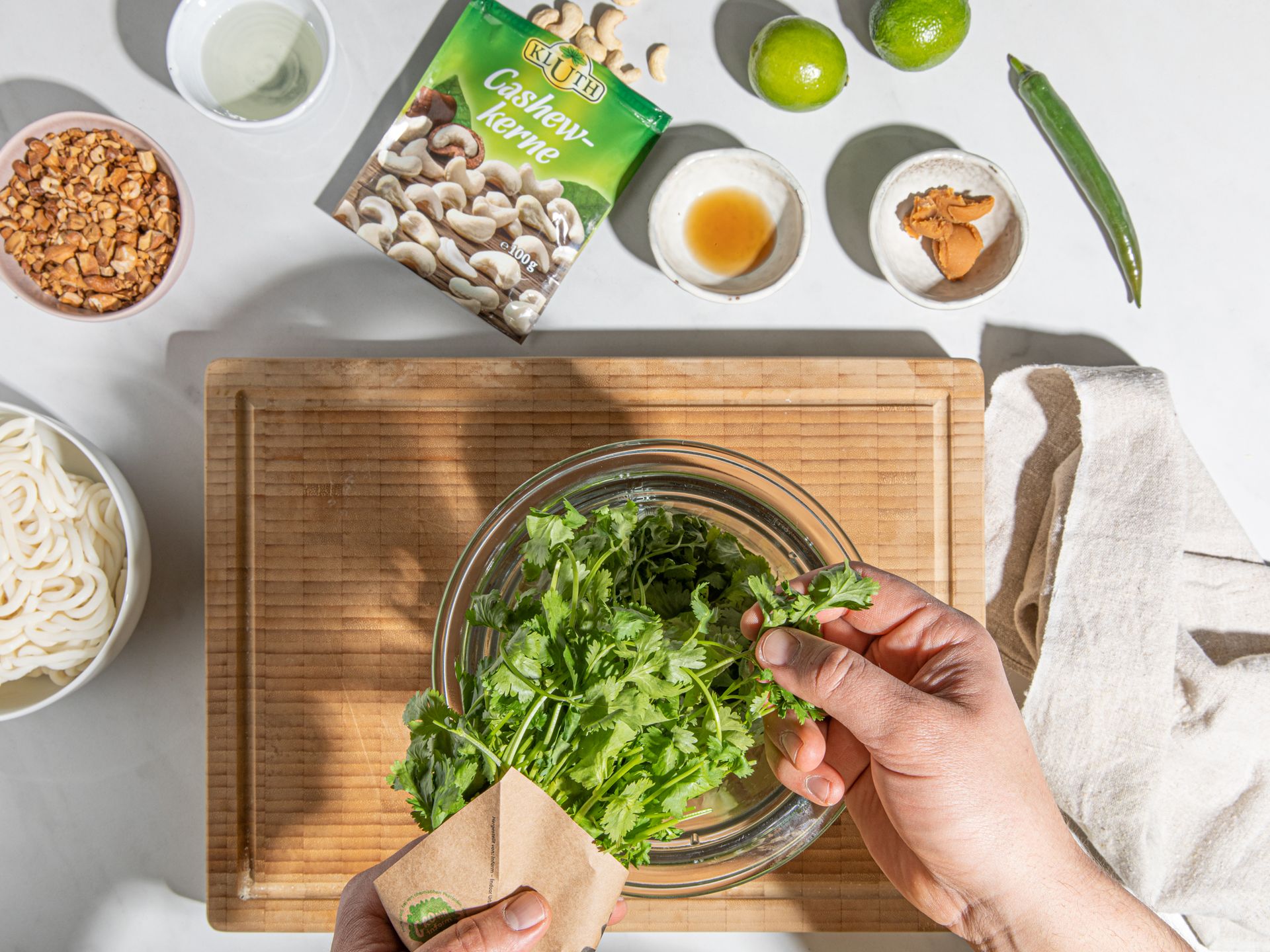 Thai basil pesto udon Recipe Kitchen Stories