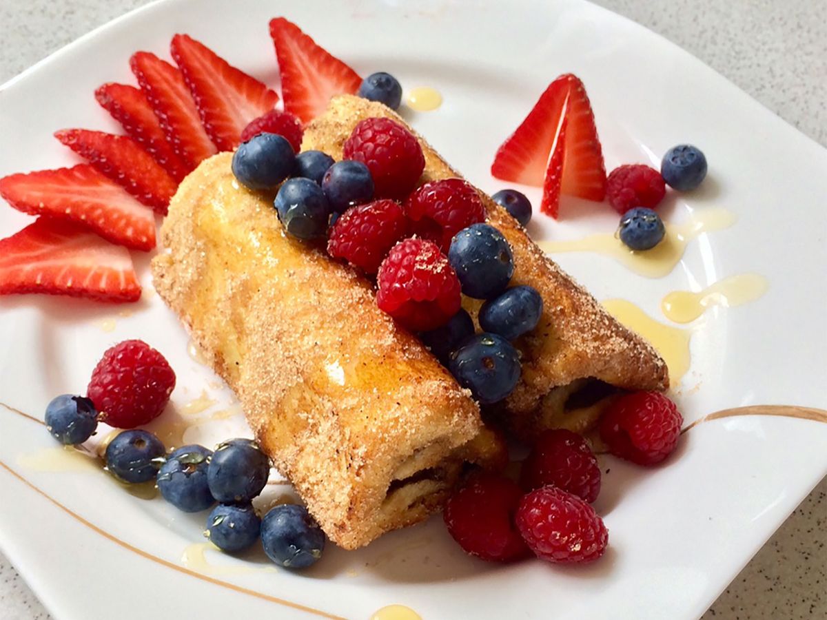 French toast berry rolls | Recipe | Kitchen Stories
