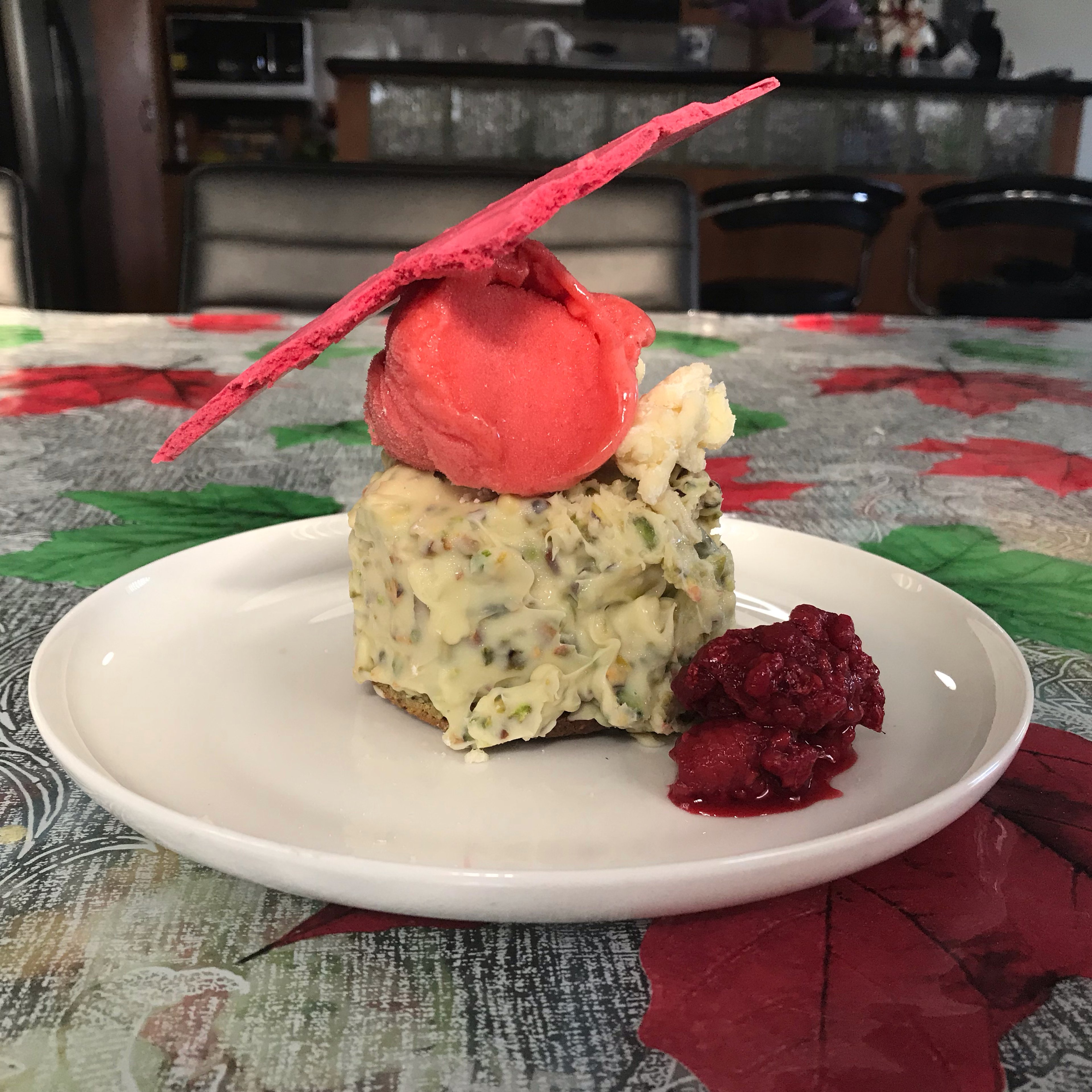 Pistachio financier, mousse and raspberry meringue