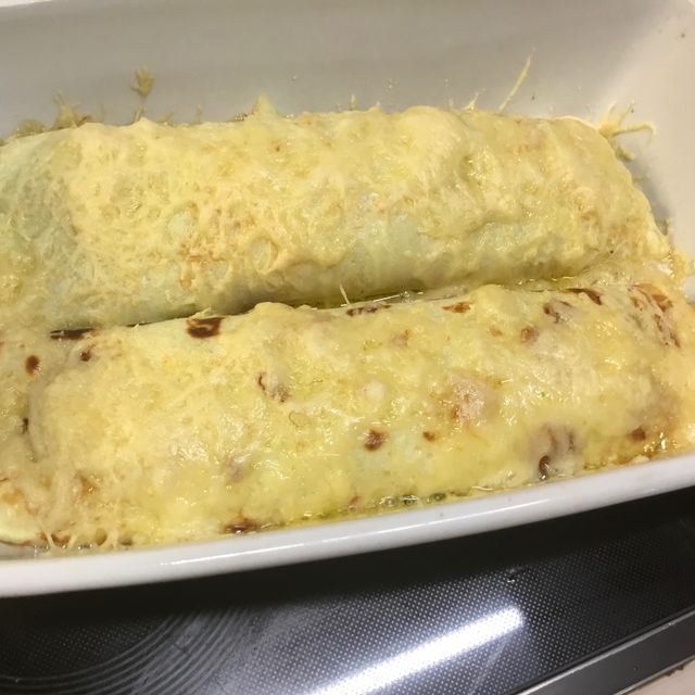 Pfannkuchen mit Hüttenkäse/Spinatfüllung | Rezept | Kitchen Stories