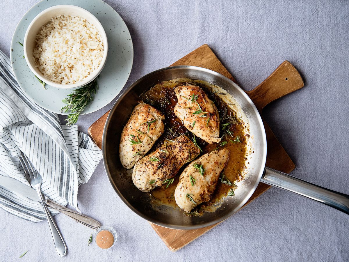 Pan-seared chicken in mustard sauce | Recipe | Kitchen Stories
