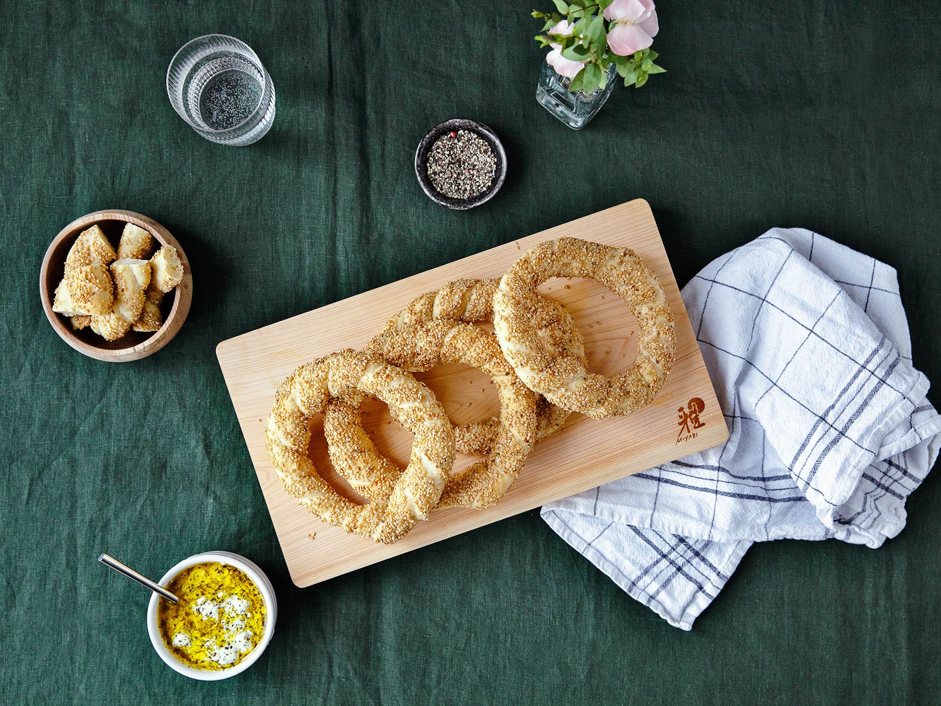 Simit (Turkish sesame bagel)