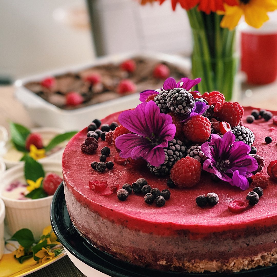 Berry ice cream cake 🍨 | Recipe | Kitchen Stories